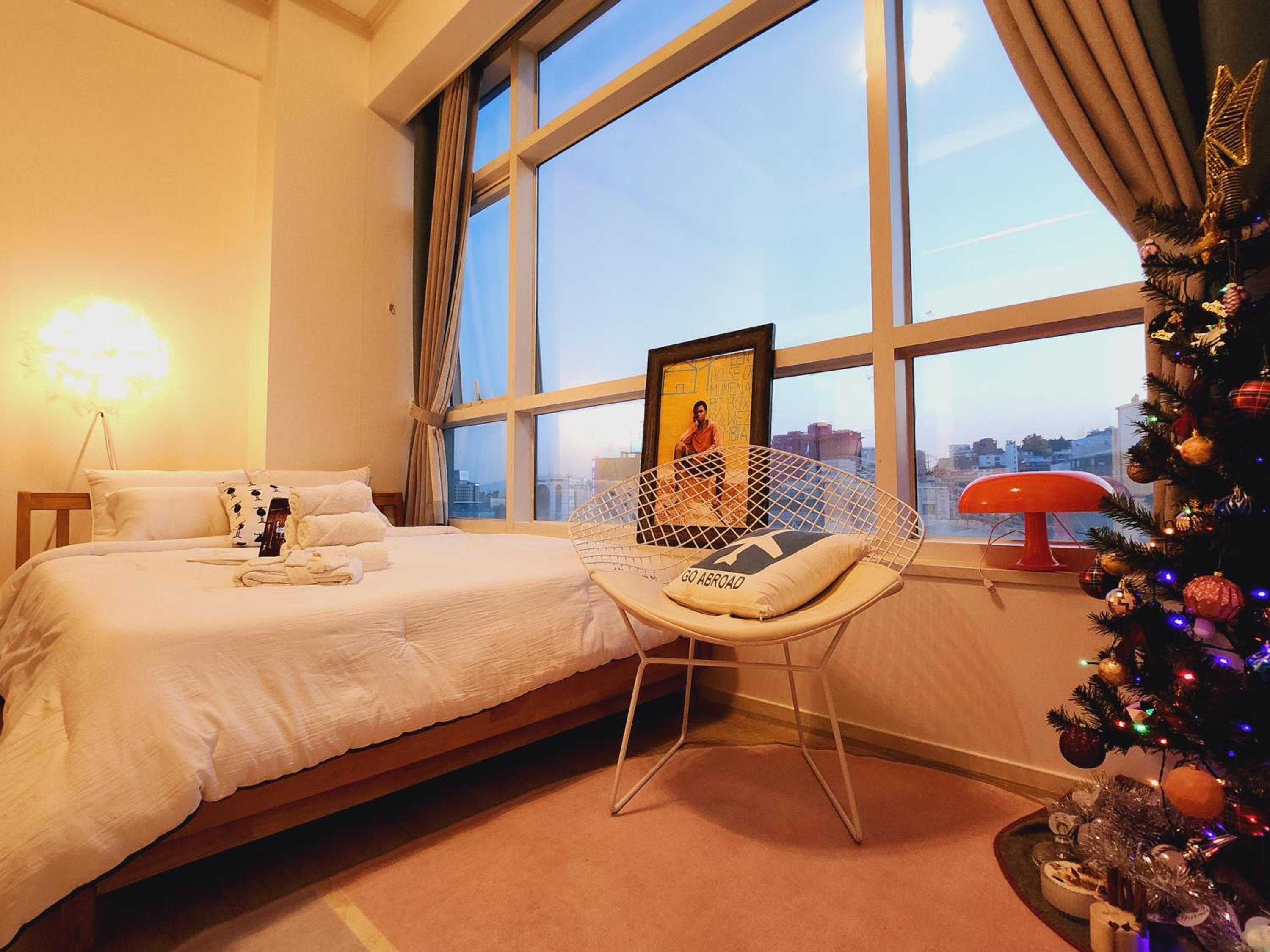 hotel room