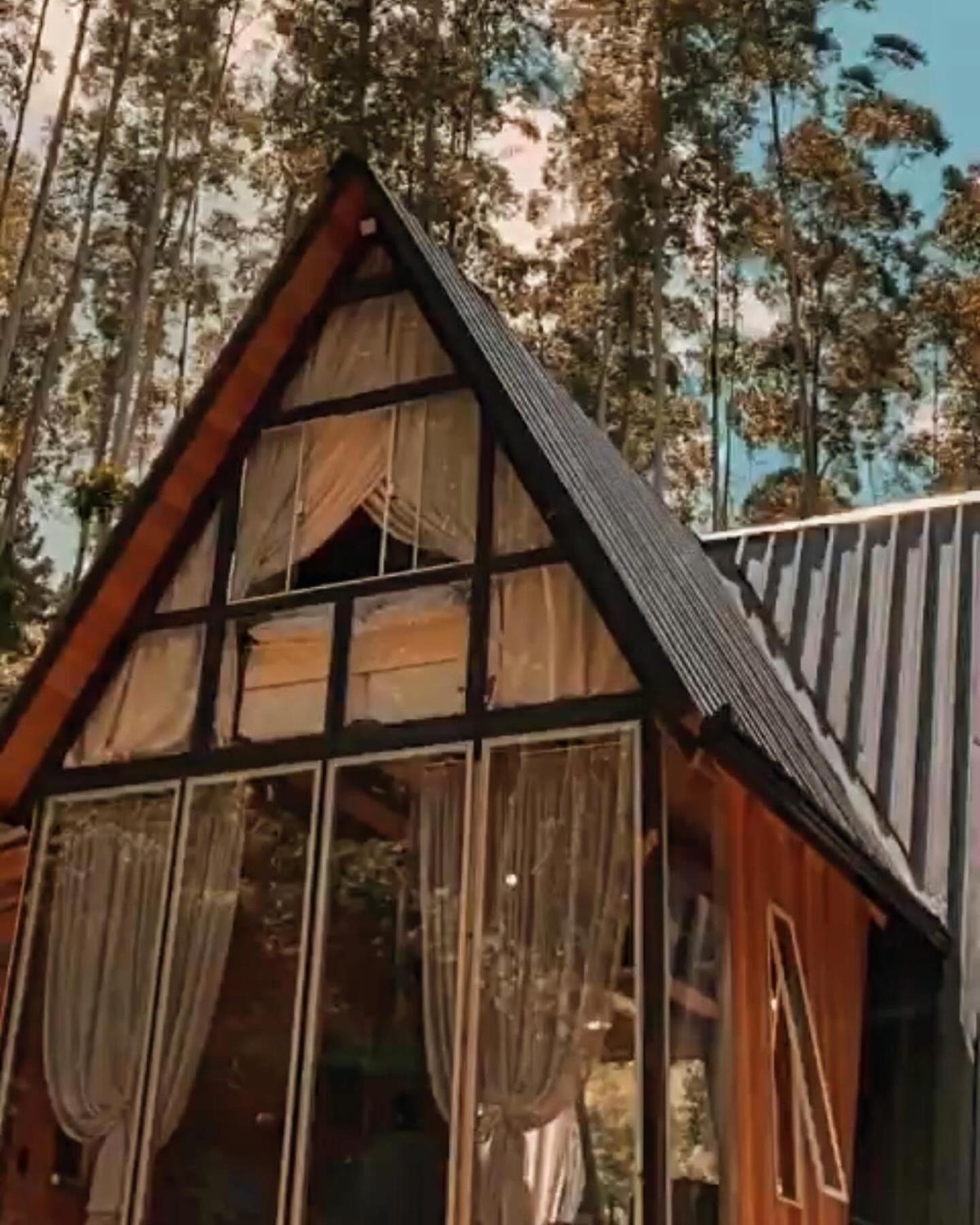 Chalé com Cachoeira