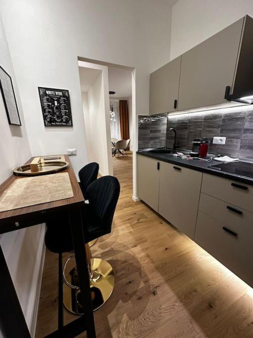 CURATO COLLECTION APARTMENTS