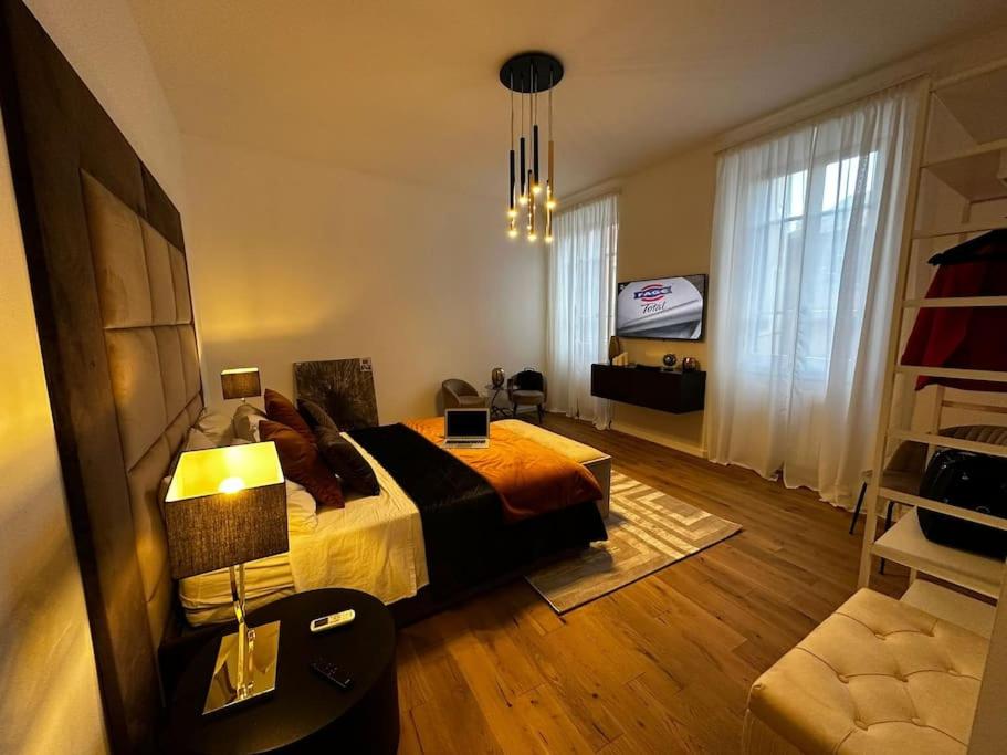 CURATO COLLECTION APARTMENTS