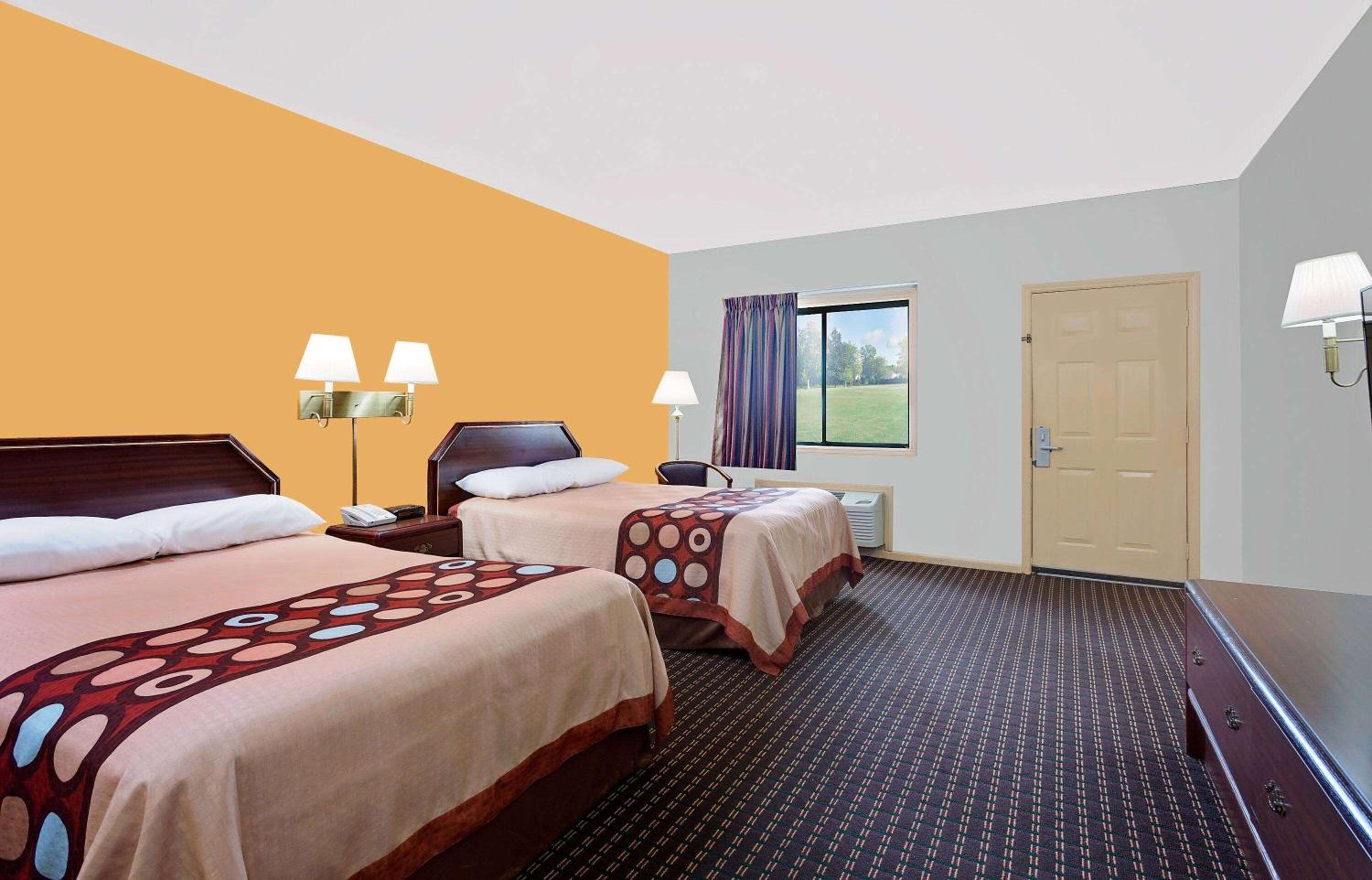 Super 8 by Wyndham Hillsville view 4