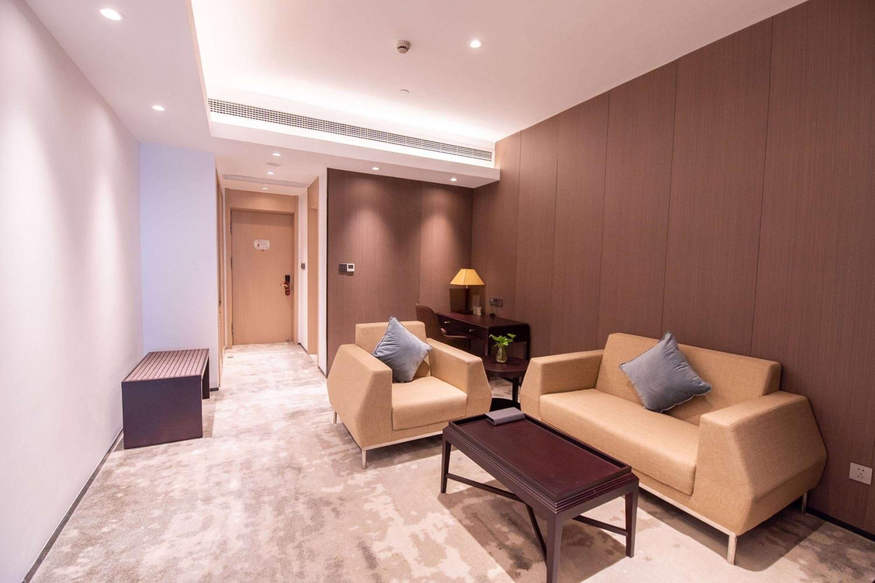 Fengxian Vacations - Ramada Plaza Sino-Bay Shanghai - Property Image 2