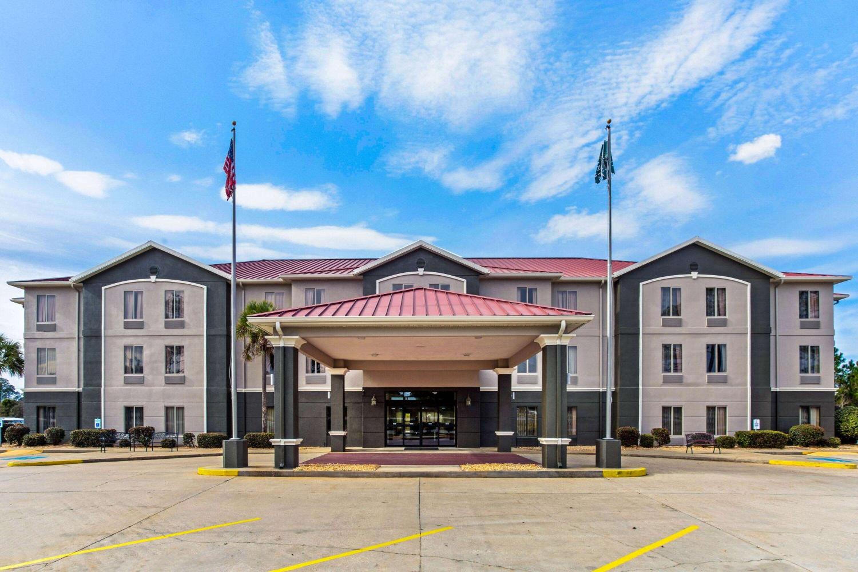 Baymont by Wyndham Moss Point Pascagoula view 4