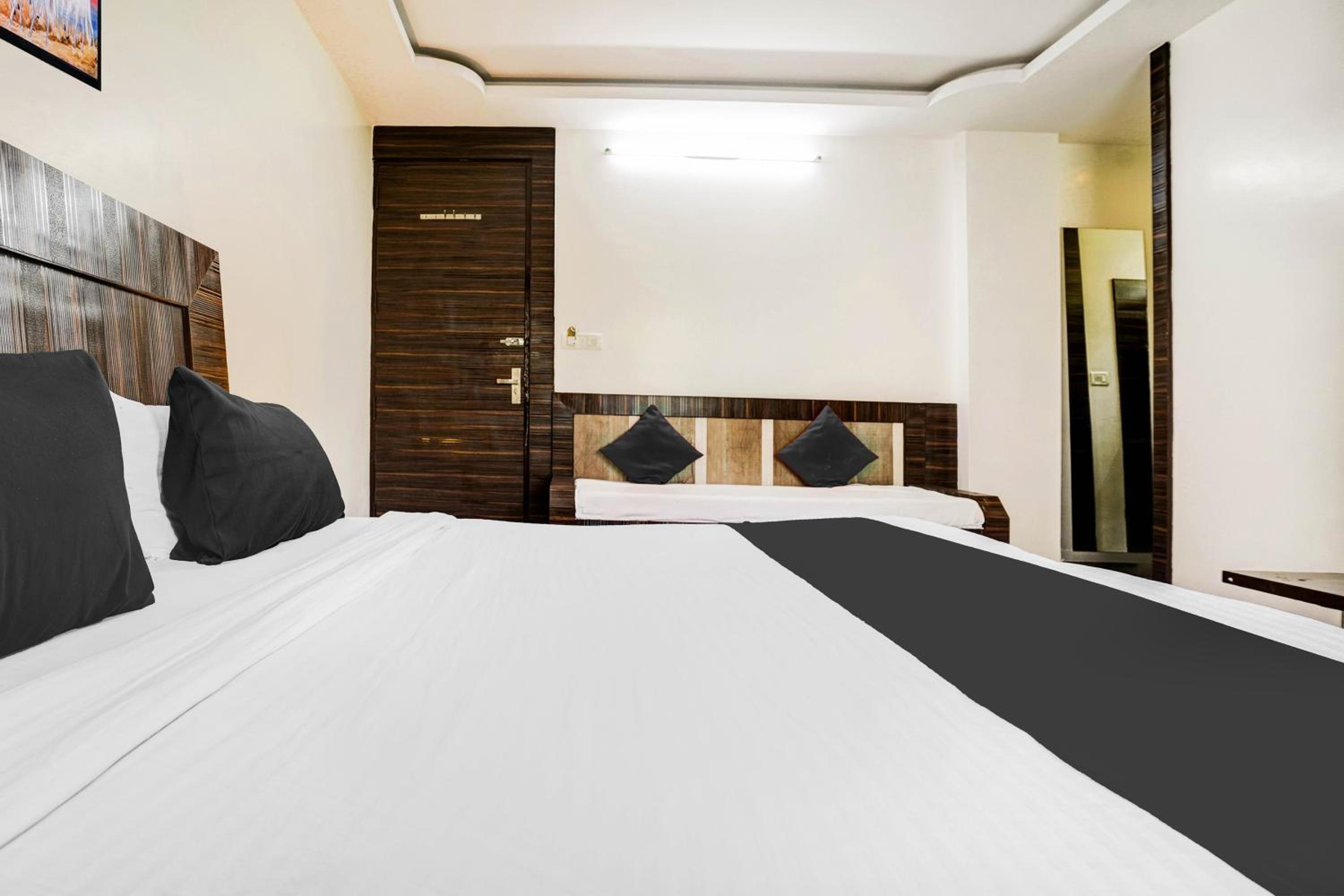 Shirdi Vacations - Super Collection O Shirdi Near Sai Baba Temple - Property Image 12