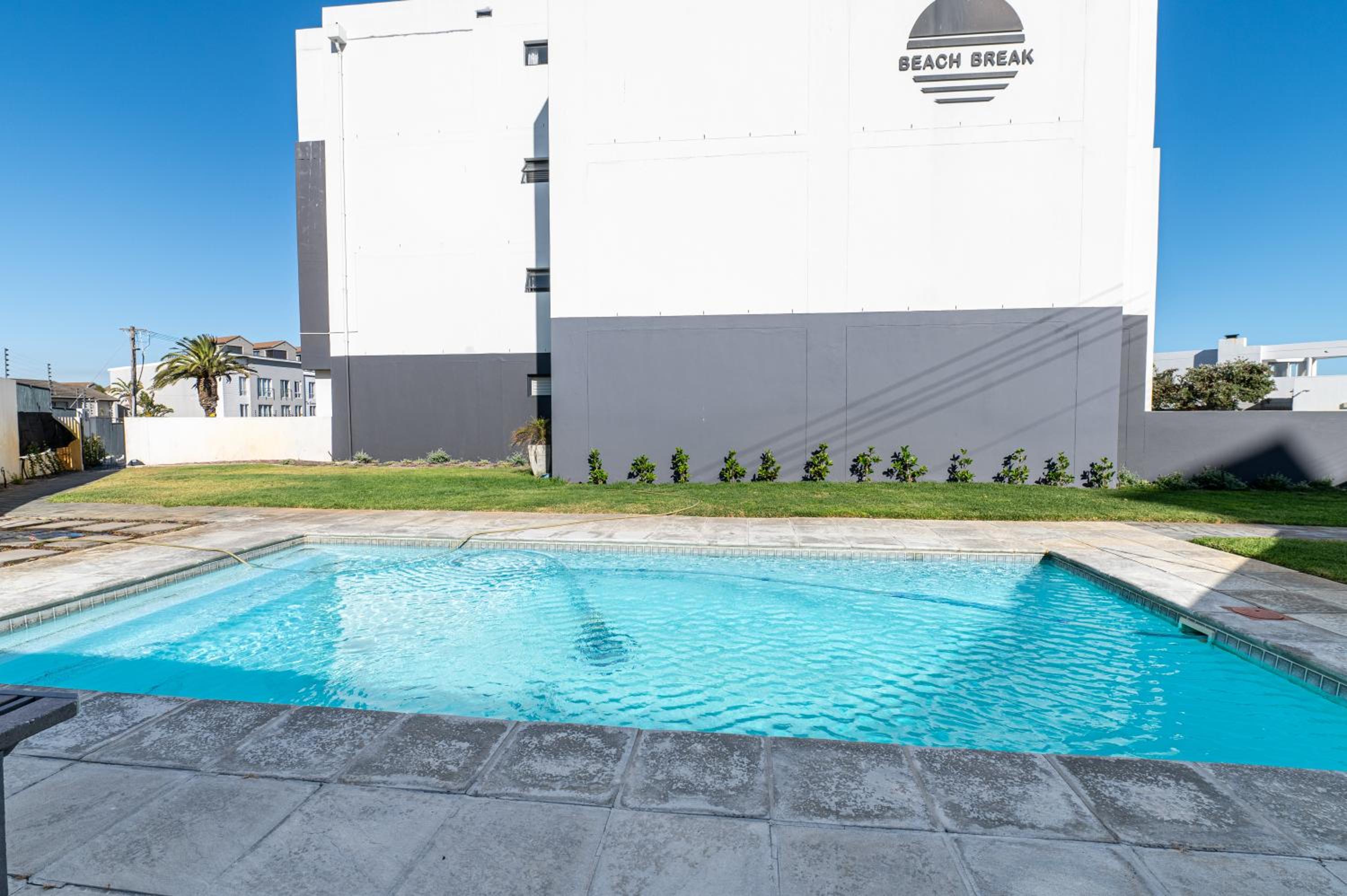 Top Floor Beachfront w Views, Blouberg, 51 Beach Break view 5