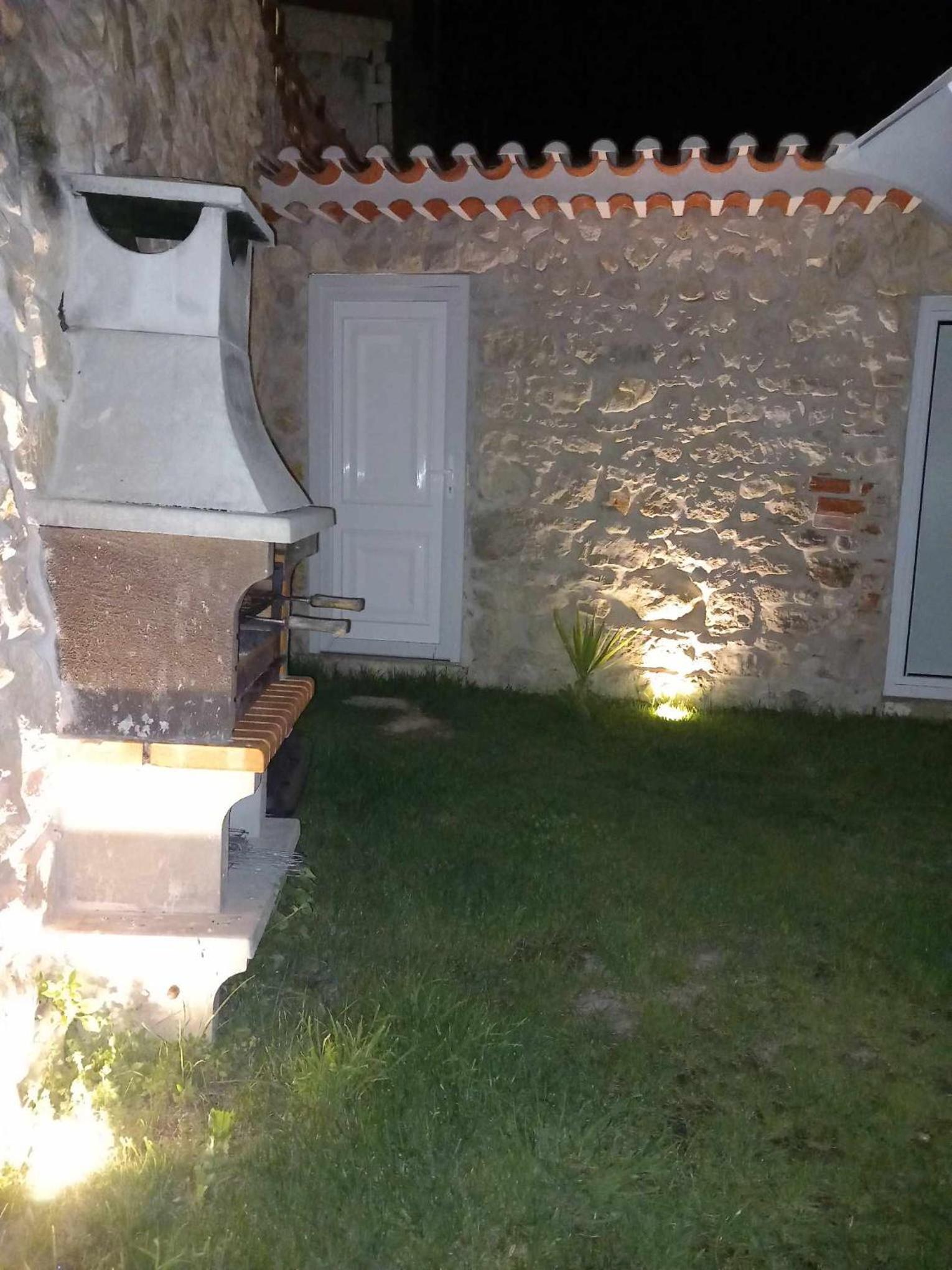 Photo 32