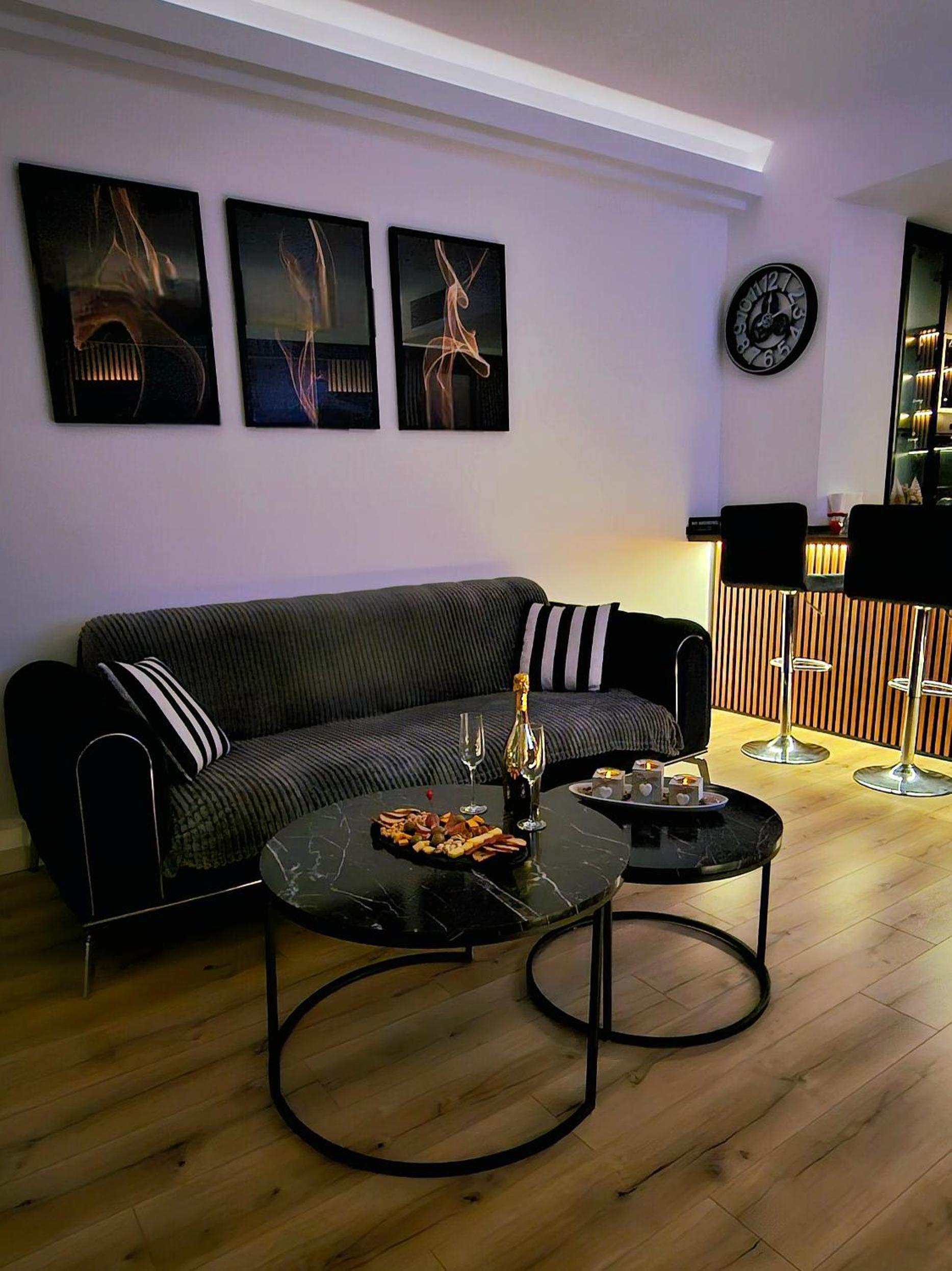 Luxury Skyview Suite