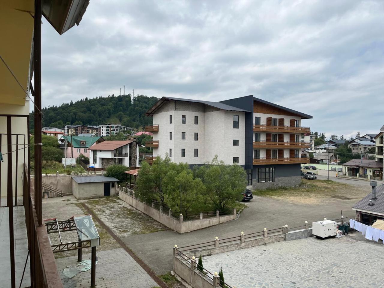 Snow Plaza Apartments 46 view 3