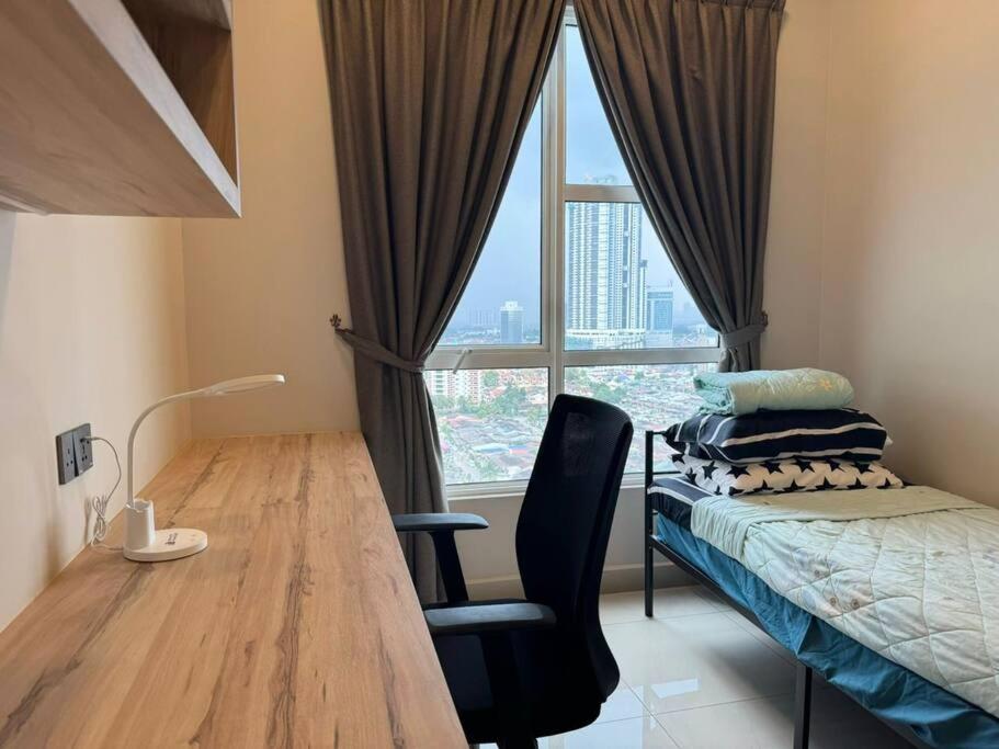 Pinnacle Tower 4BR,JB Town, Near KSL