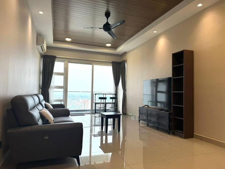 Pinnacle Tower 4BR,JB Town, Near KSL