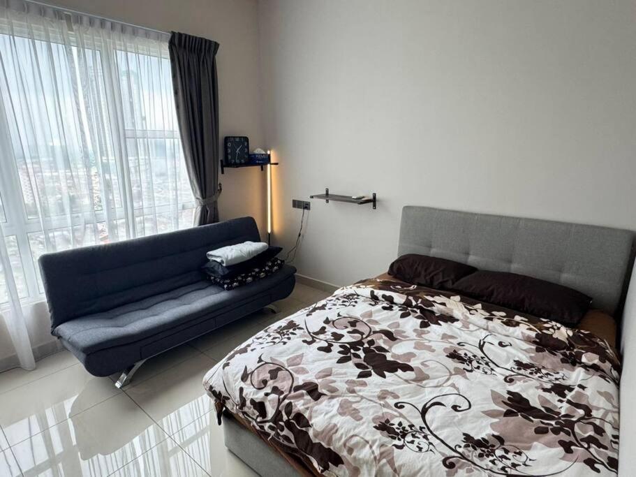 Pinnacle Tower 4BR,JB Town, Near KSL