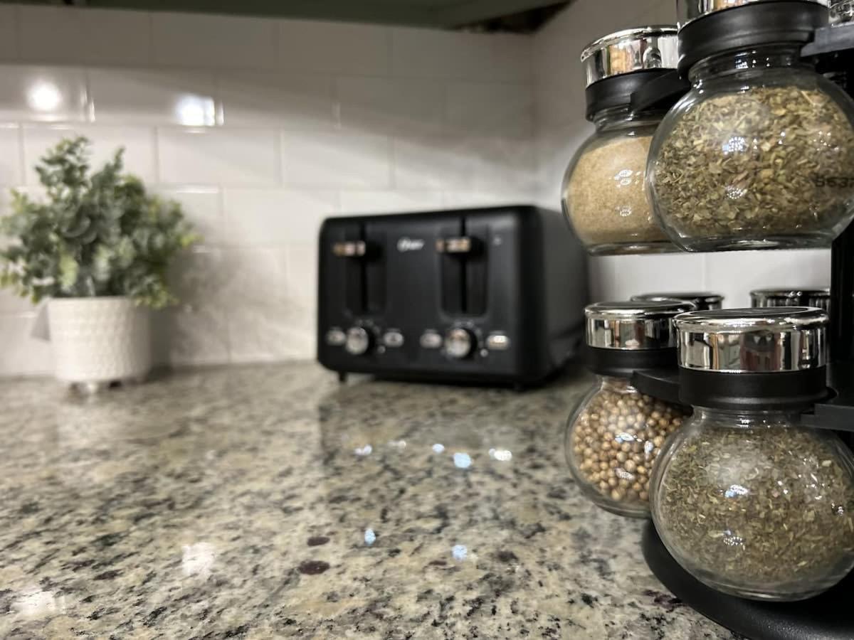 Red Tail Retreat - Property Image 3