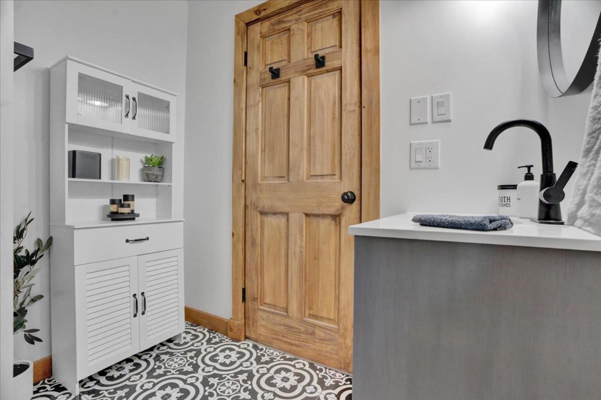 Red Tail Retreat - Property Image 7