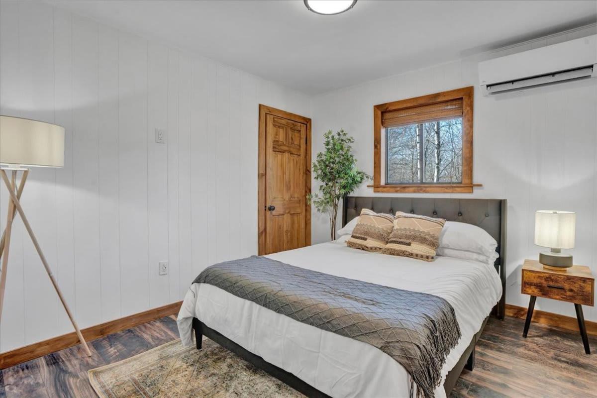 Red Tail Retreat - Property Image 12