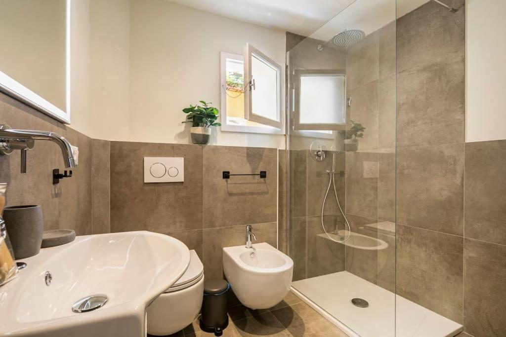 Modern Loft 1 min to Basilica of Santa Croce