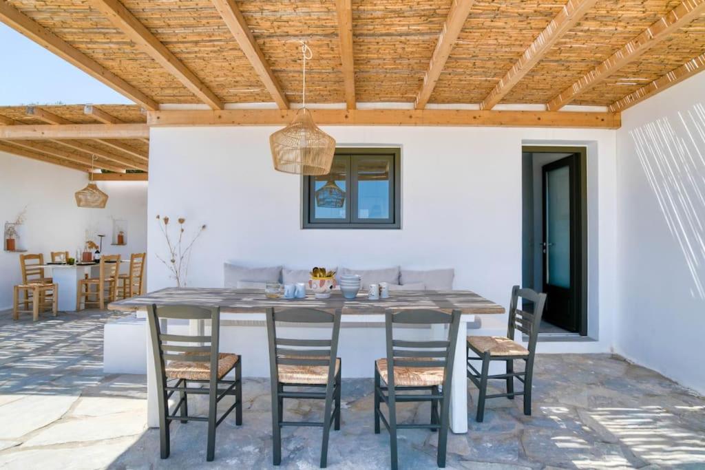 Stone Pine House Antiparos - Private Pool Villa view 3