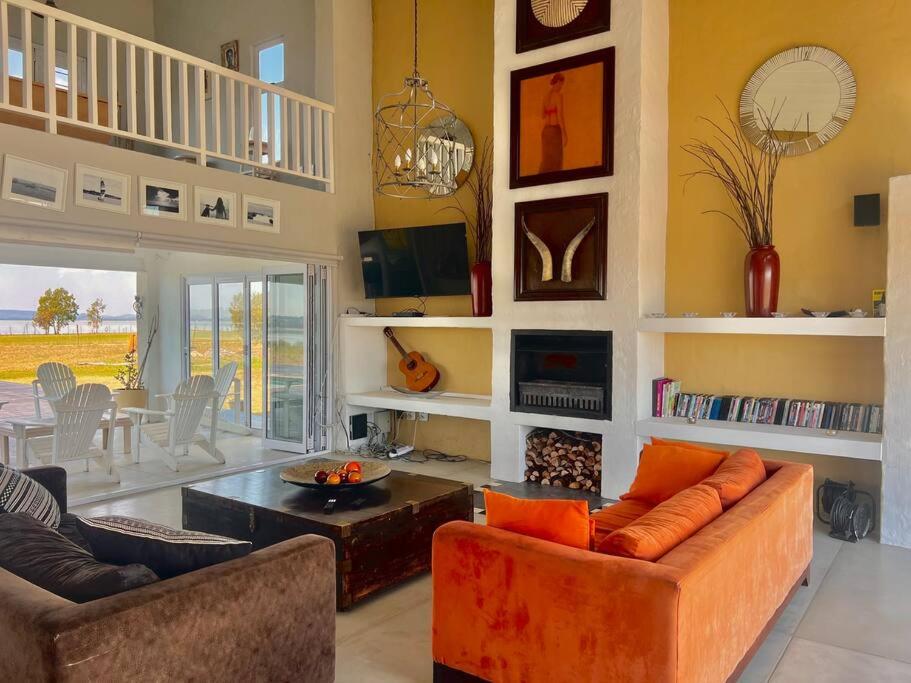 Vaal Dam Waterfront Holiday Home