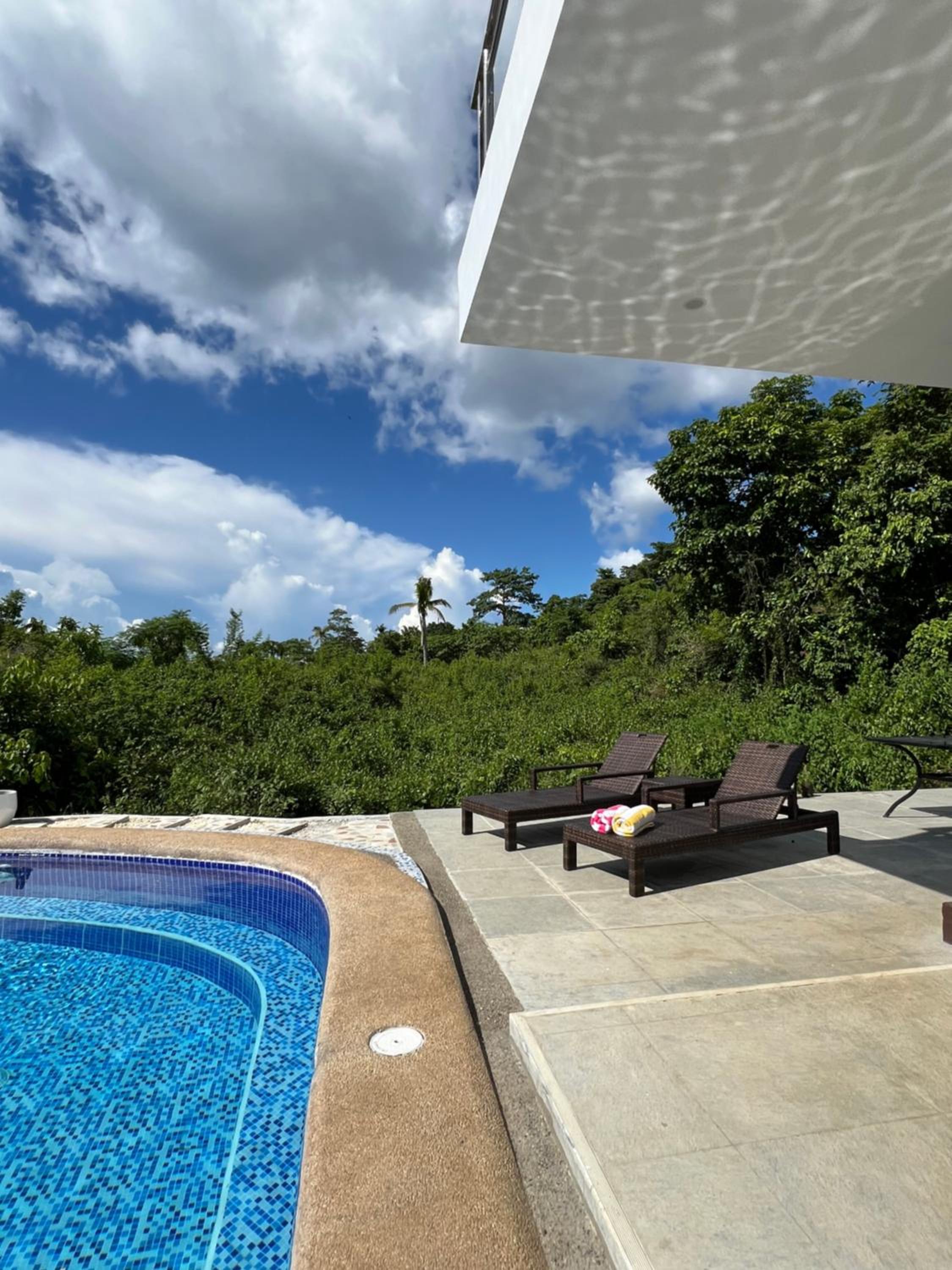 GJ House in Esperanza, Poro, Camotes view 3