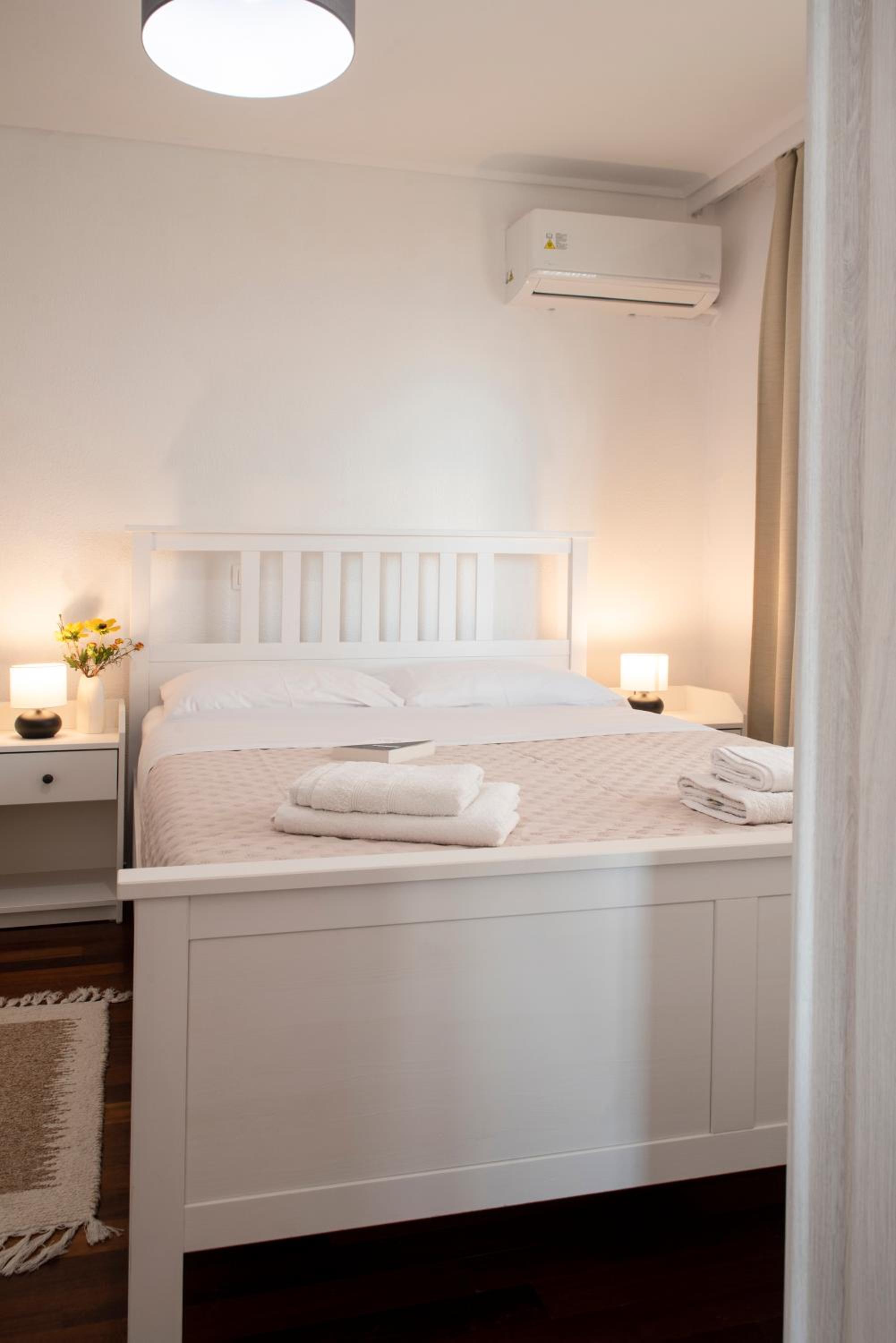 Panoramic Seaview Maisonette with Garden