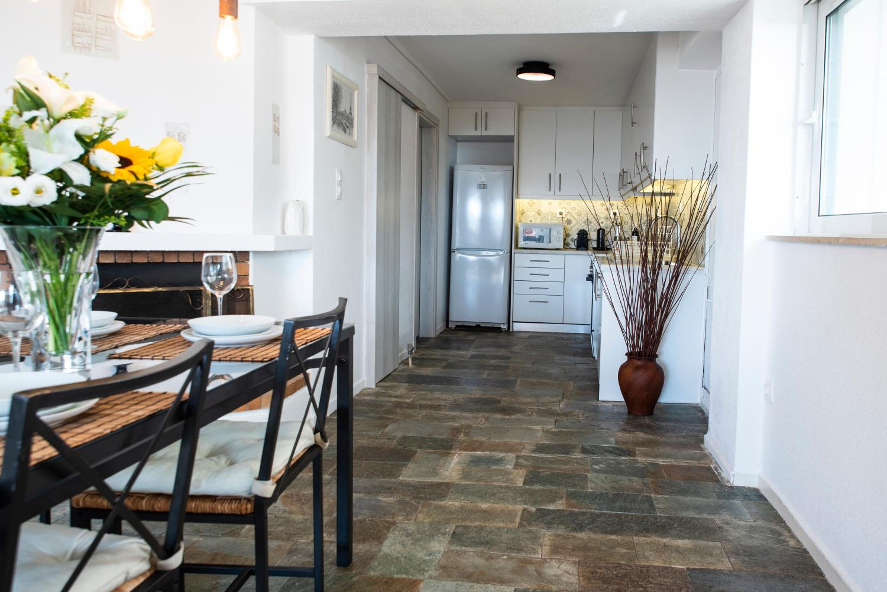 Panoramic Seaview Maisonette with Garden
