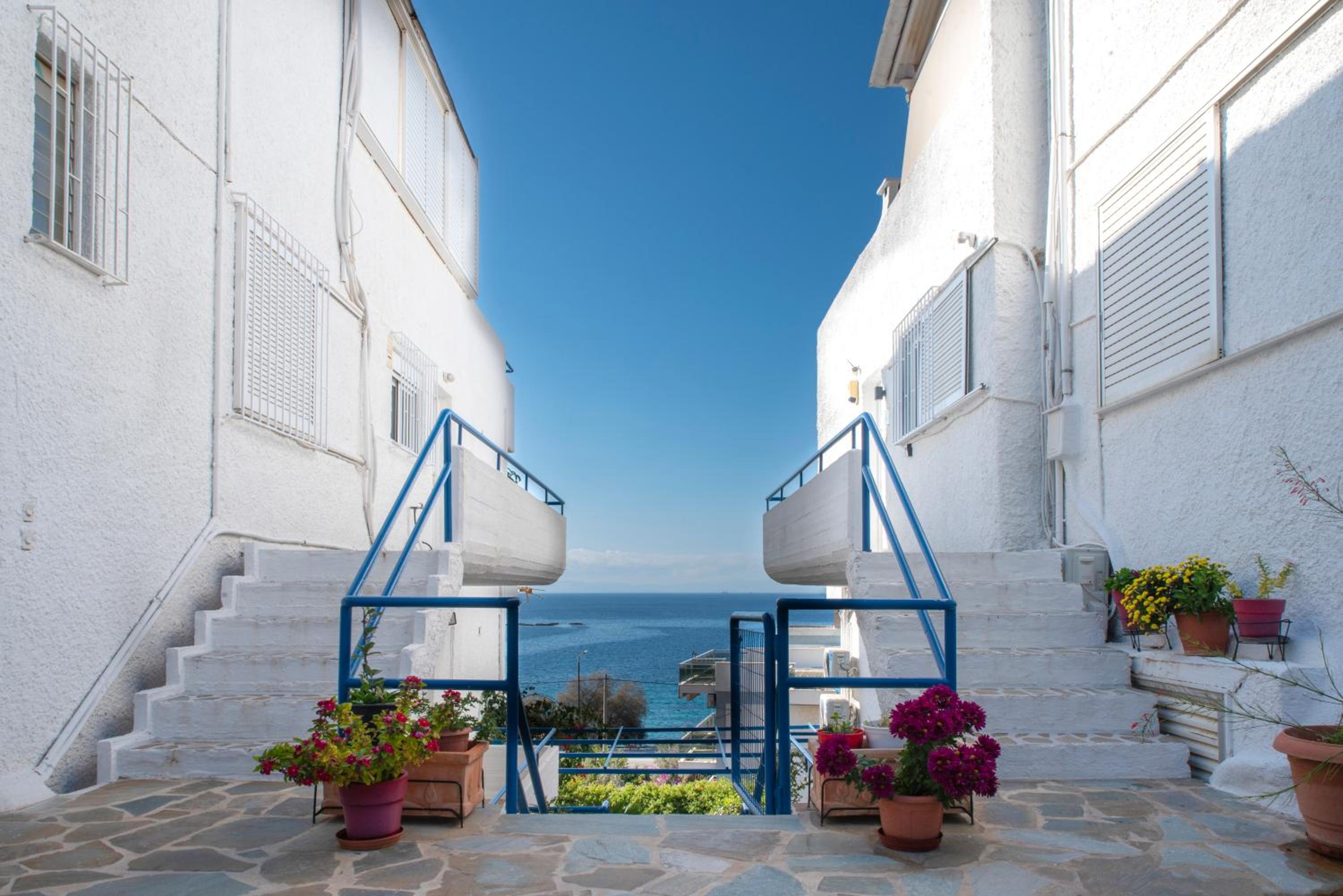 Panoramic Seaview Maisonette with Garden