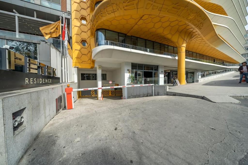 3BR Apartment in Taksim w-pool,parking MGD0mlib