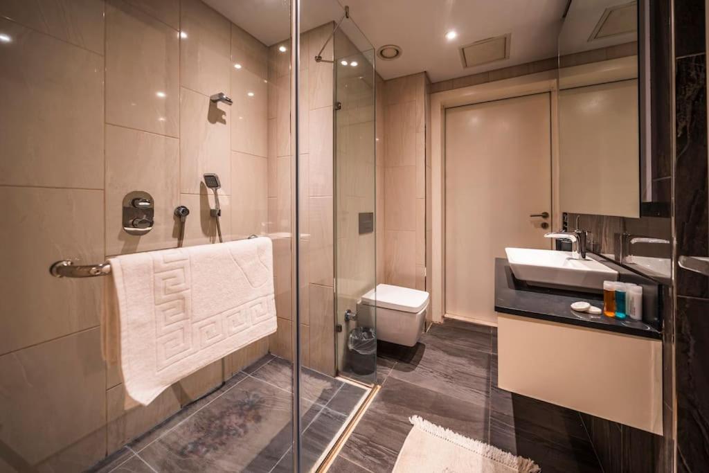 3BR Apartment in Taksim w-pool,parking MGD0mlib