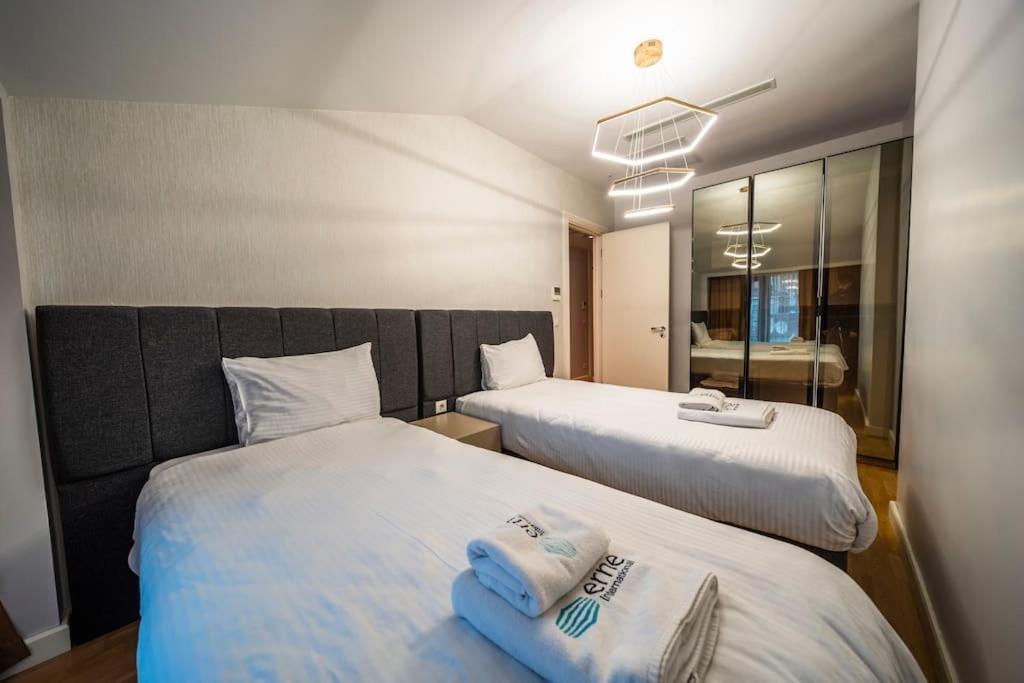 3BR Apartment in Taksim w-pool,parking MGD0mlib