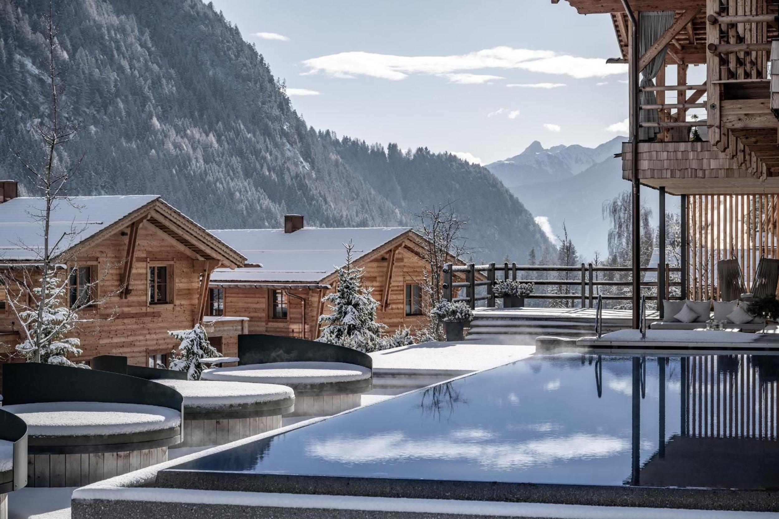 Valsegg Chalets Südtirol - luxury and private hideaway view 5