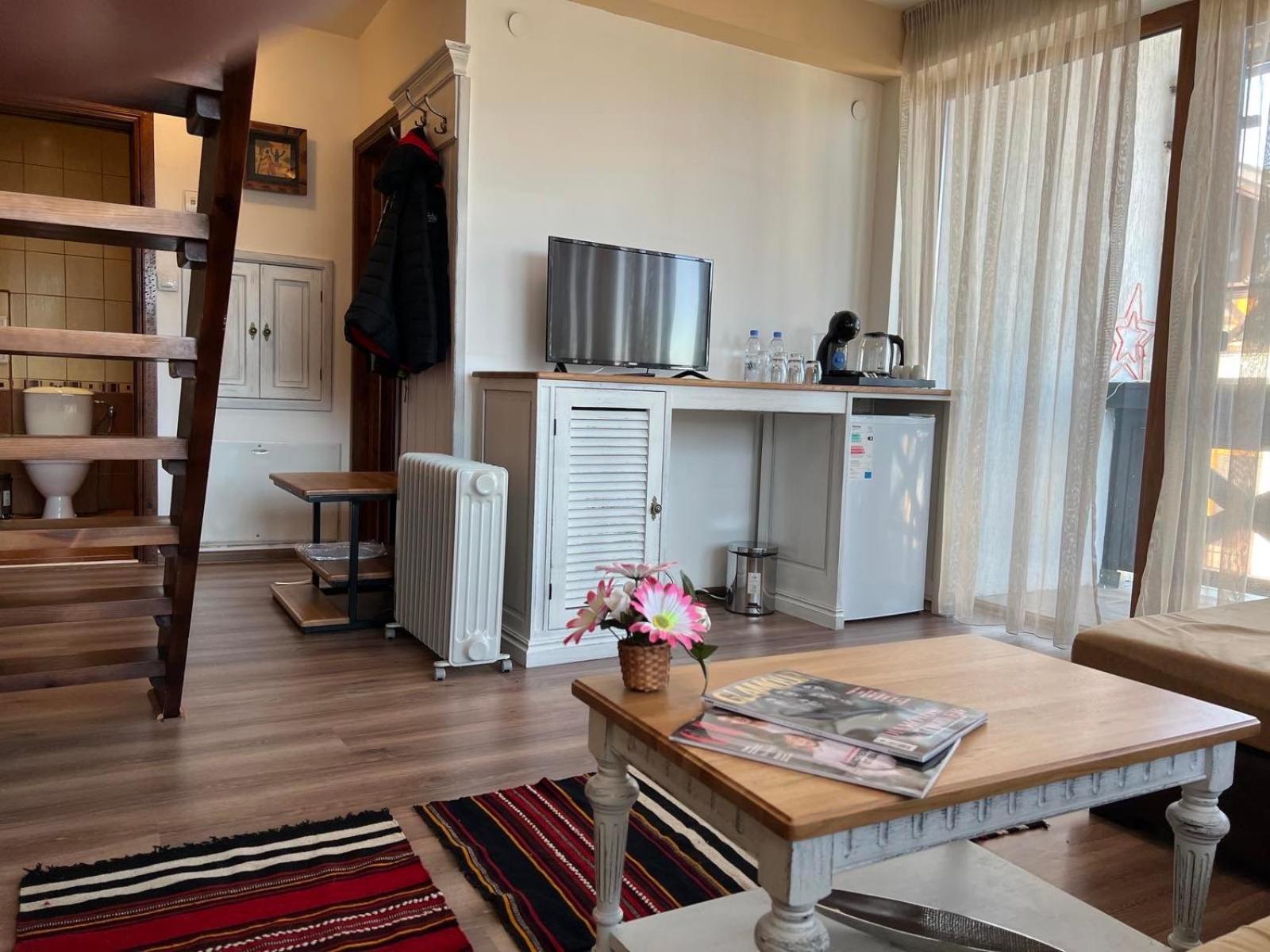 Granat Gondola Apartments next to Ski Lift