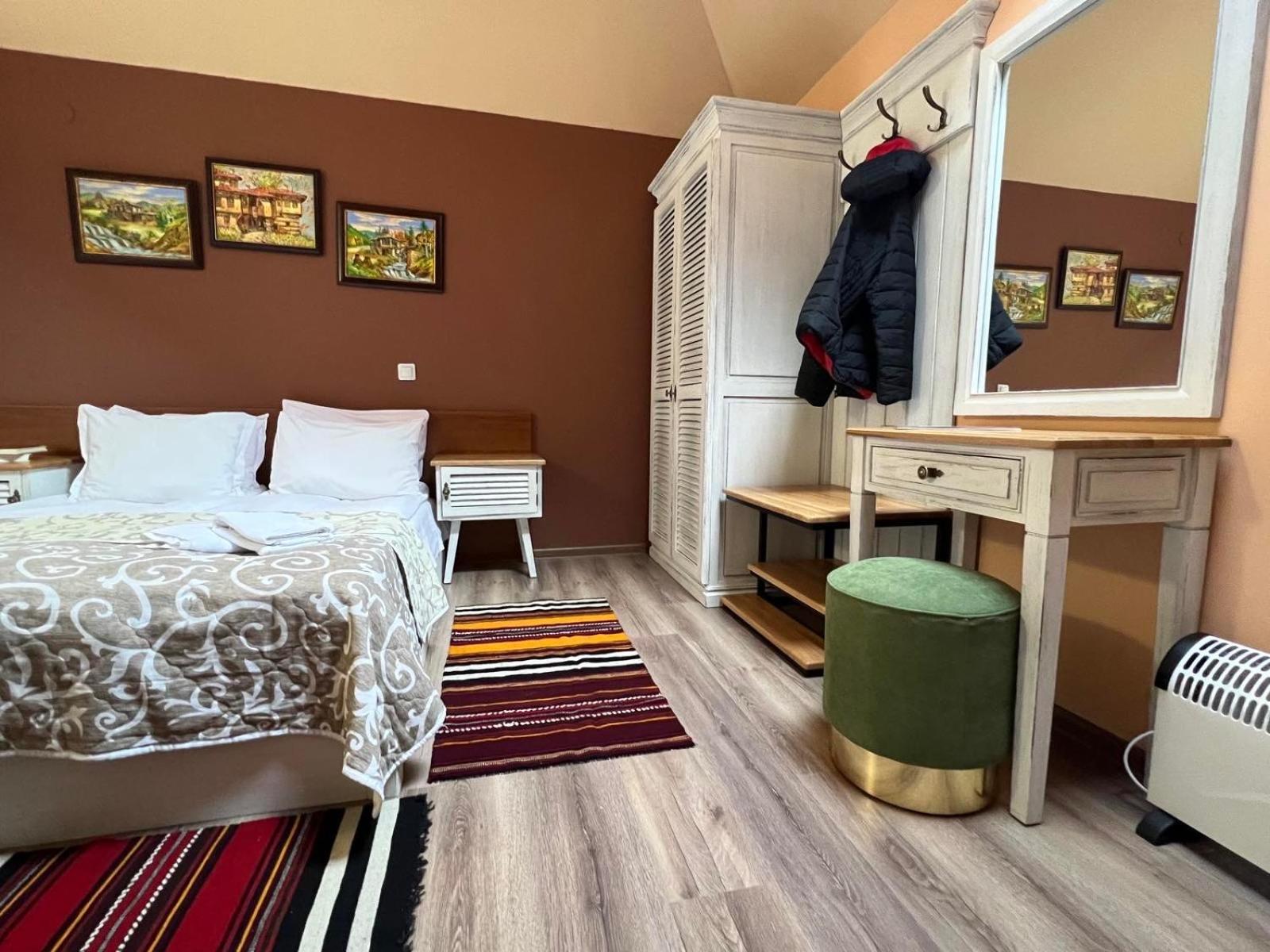 Granat Gondola Apartments next to Ski Lift