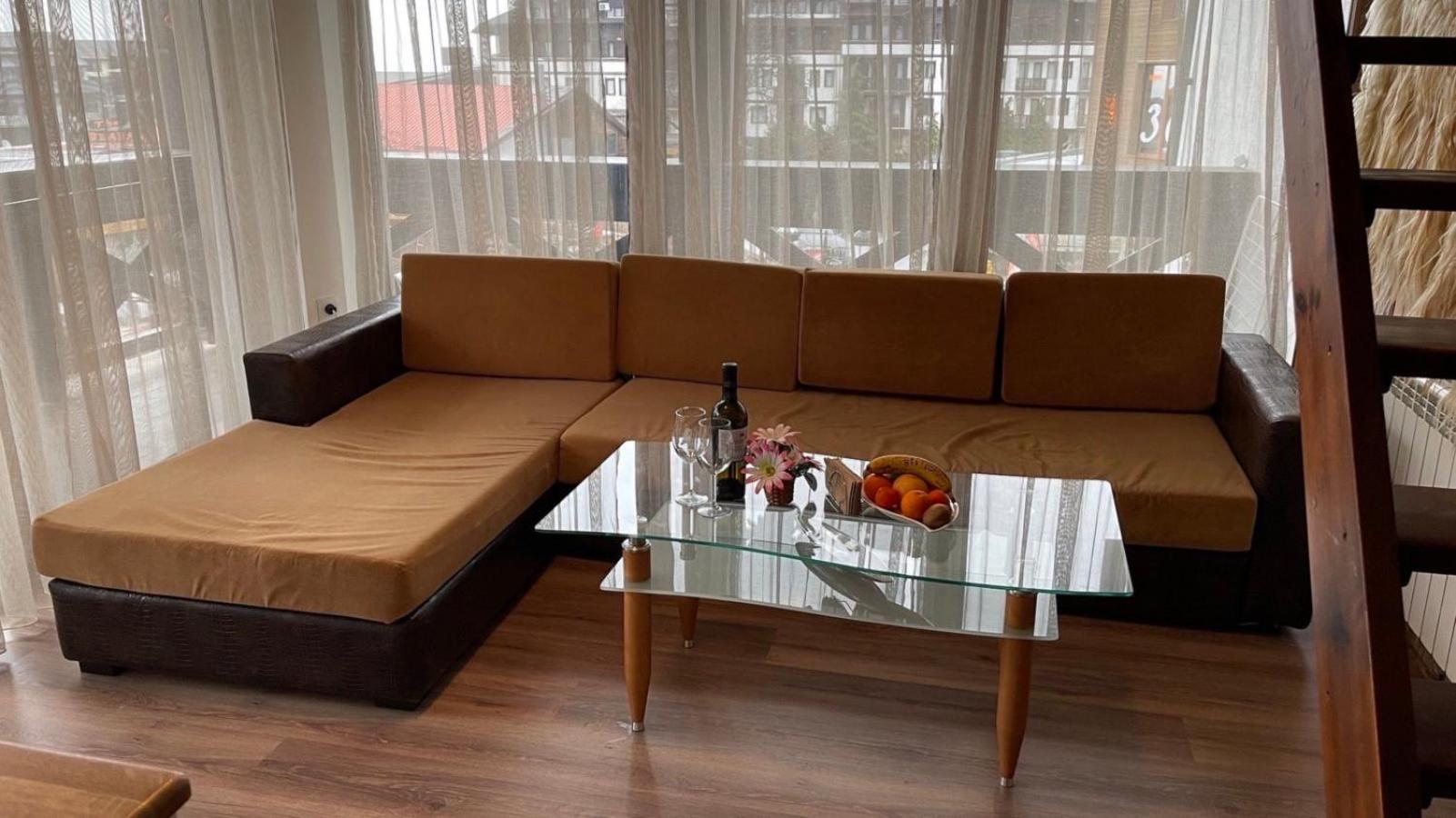 Granat Gondola Apartments next to Ski Lift