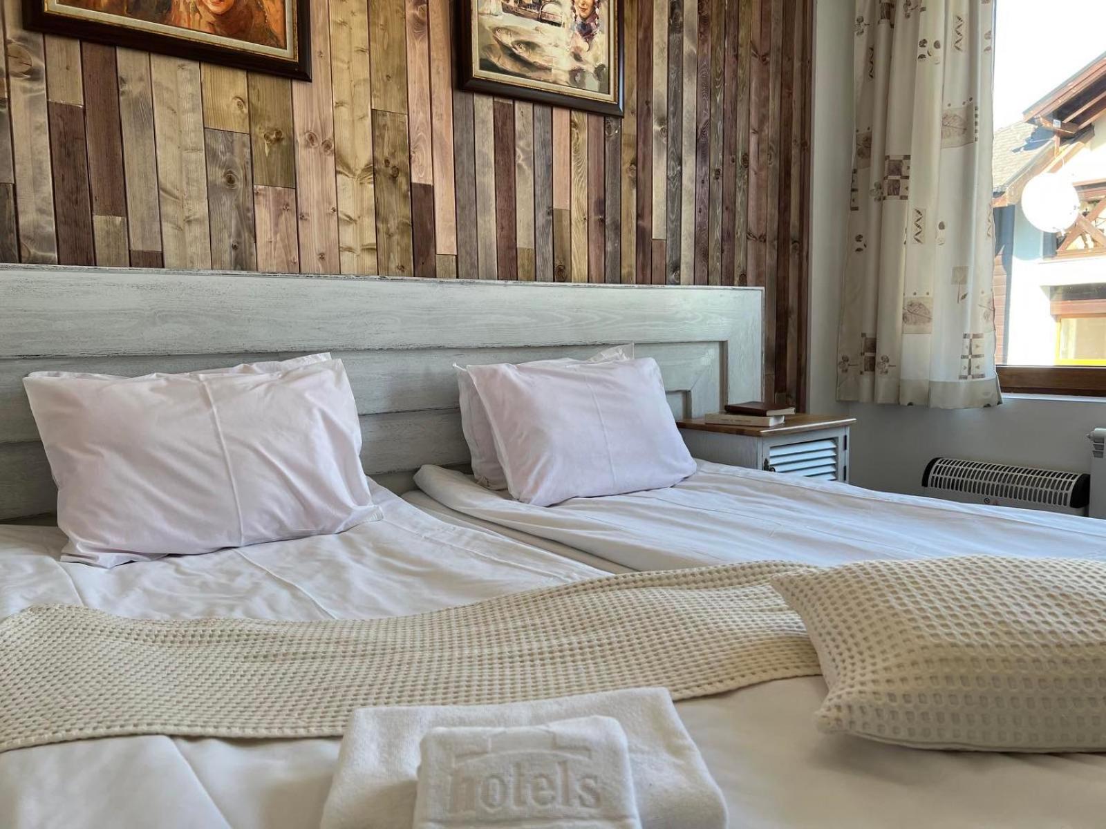 Granat Gondola Apartments next to Ski Lift