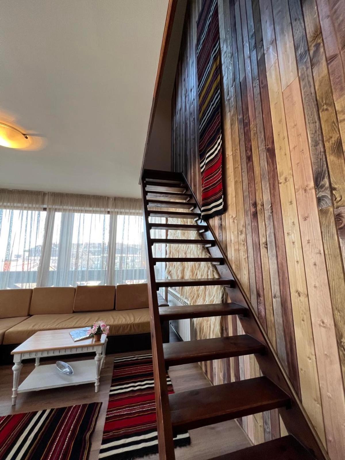 Granat Gondola Apartments next to Ski Lift