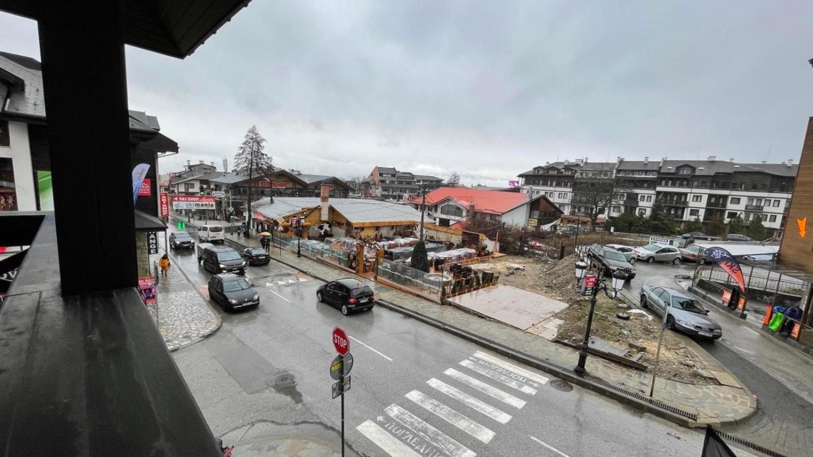 Granat Gondola Apartments next to Ski Lift