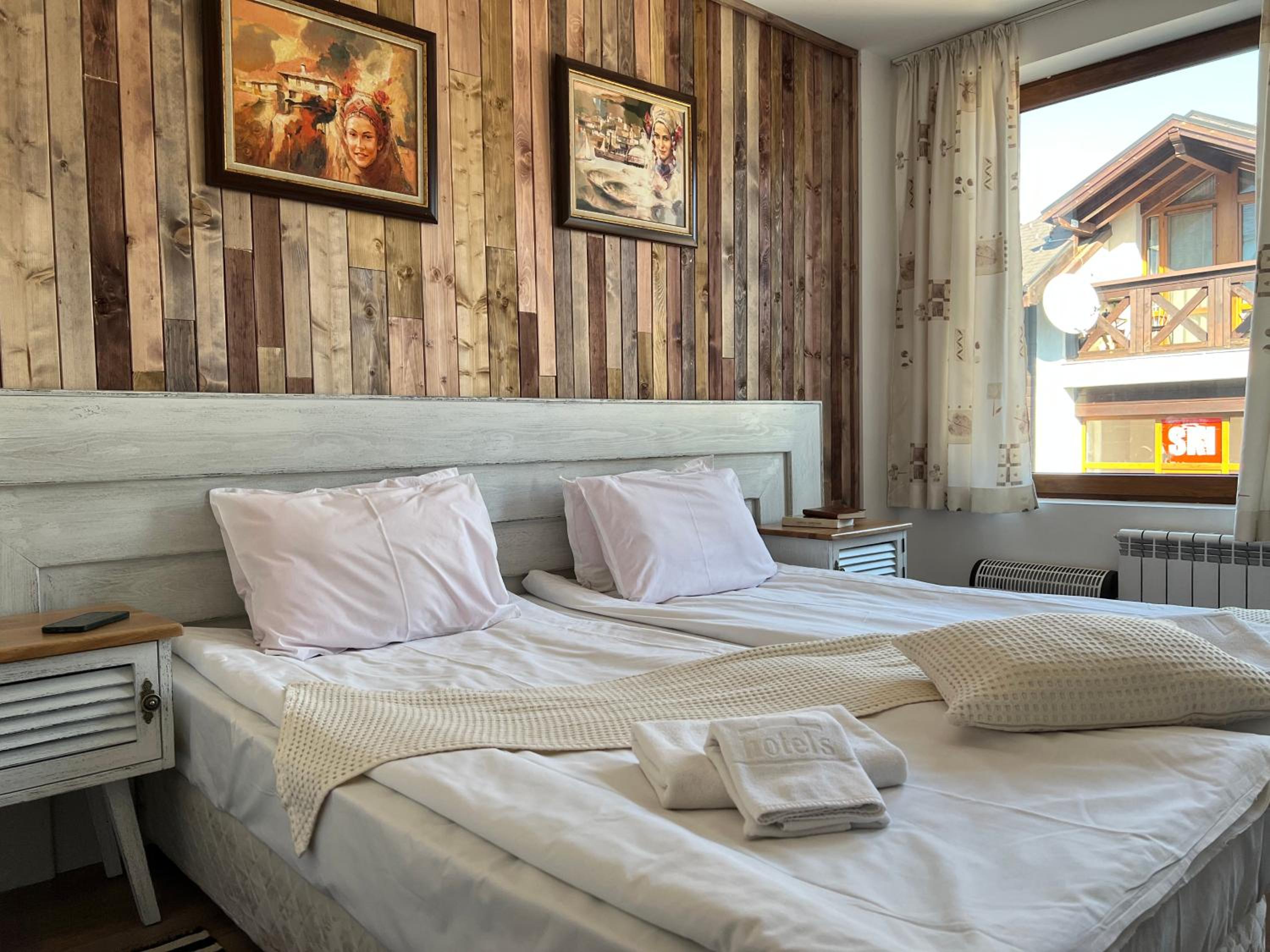 Granat Gondola Apartments next to Ski Lift