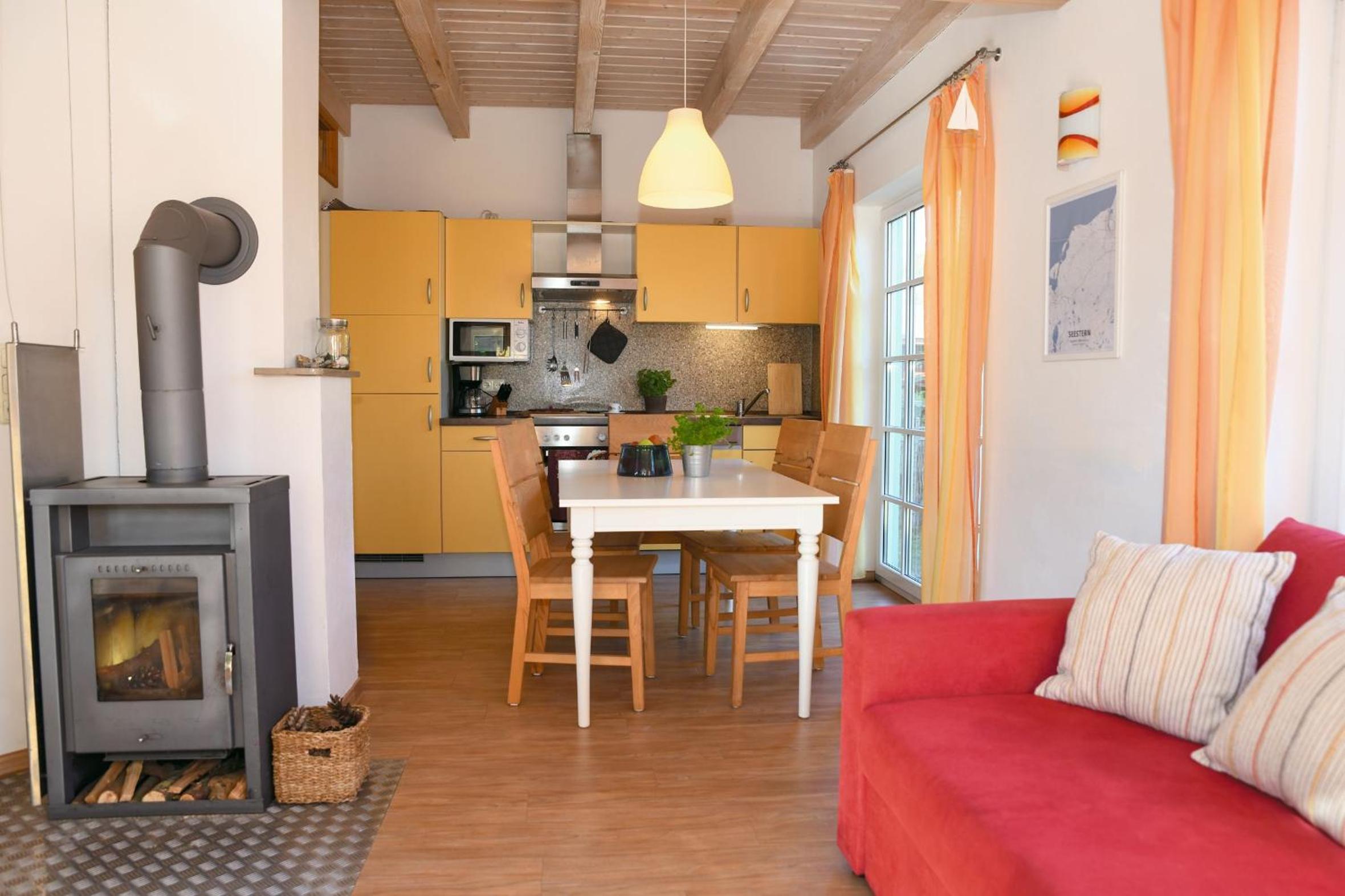 Haus Seestern & Haus Seemöwe mit Sauna, Kamin und Garten