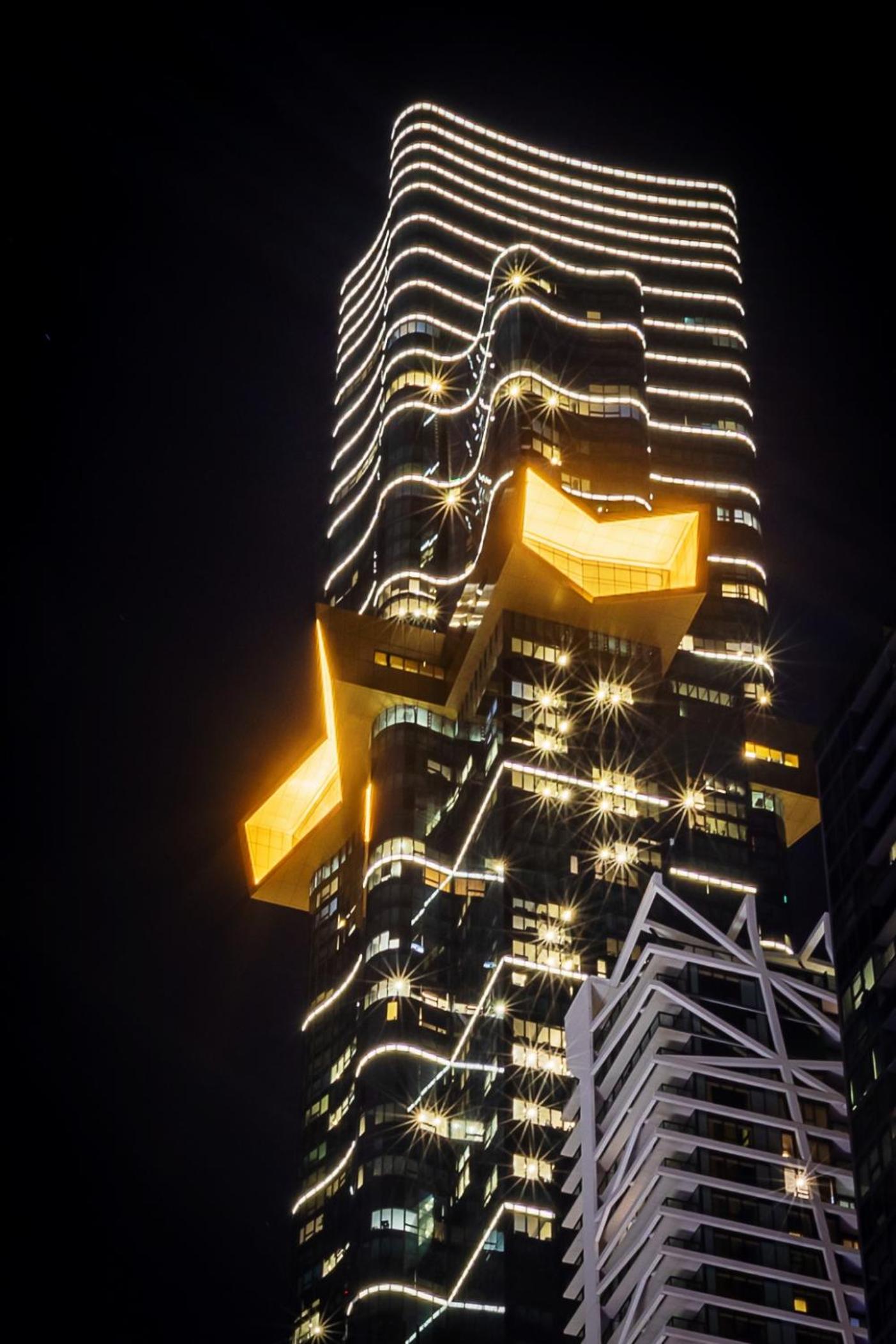 SKYVIEW - Australia 108 Apartments