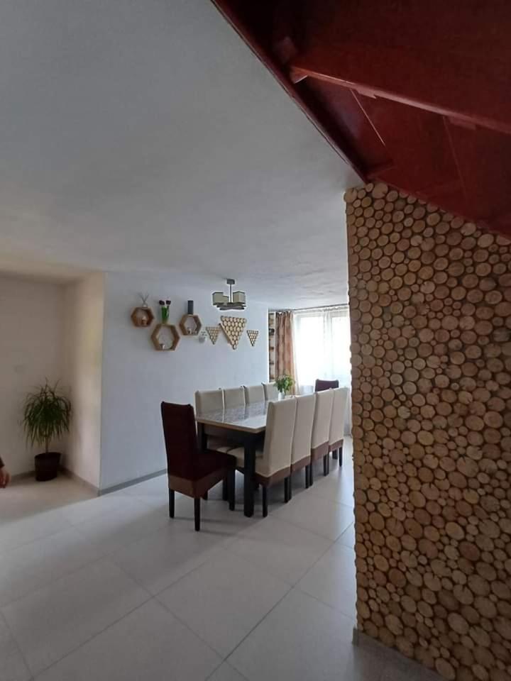 Cabana Acasa la Delia view 2