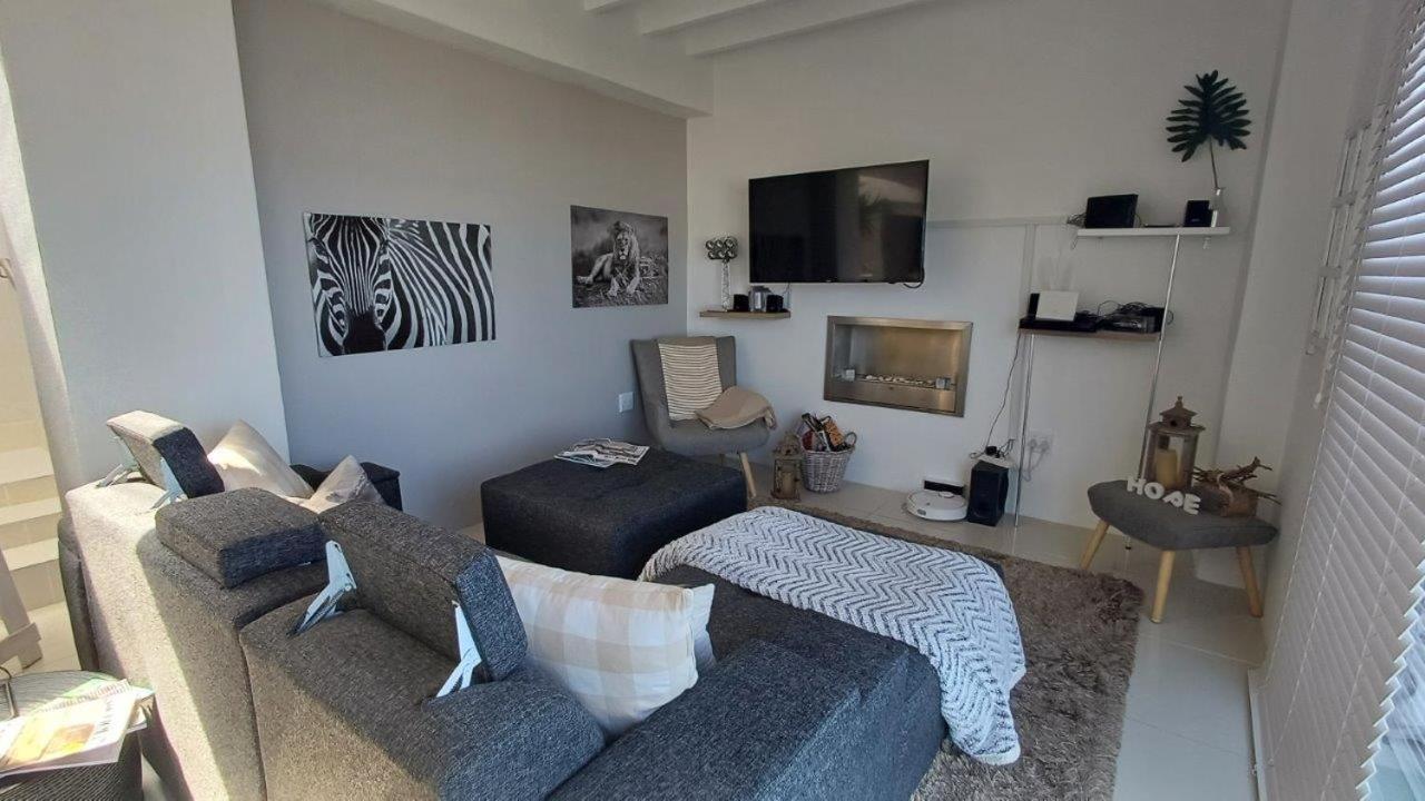 Sea-La-Vie view 5
