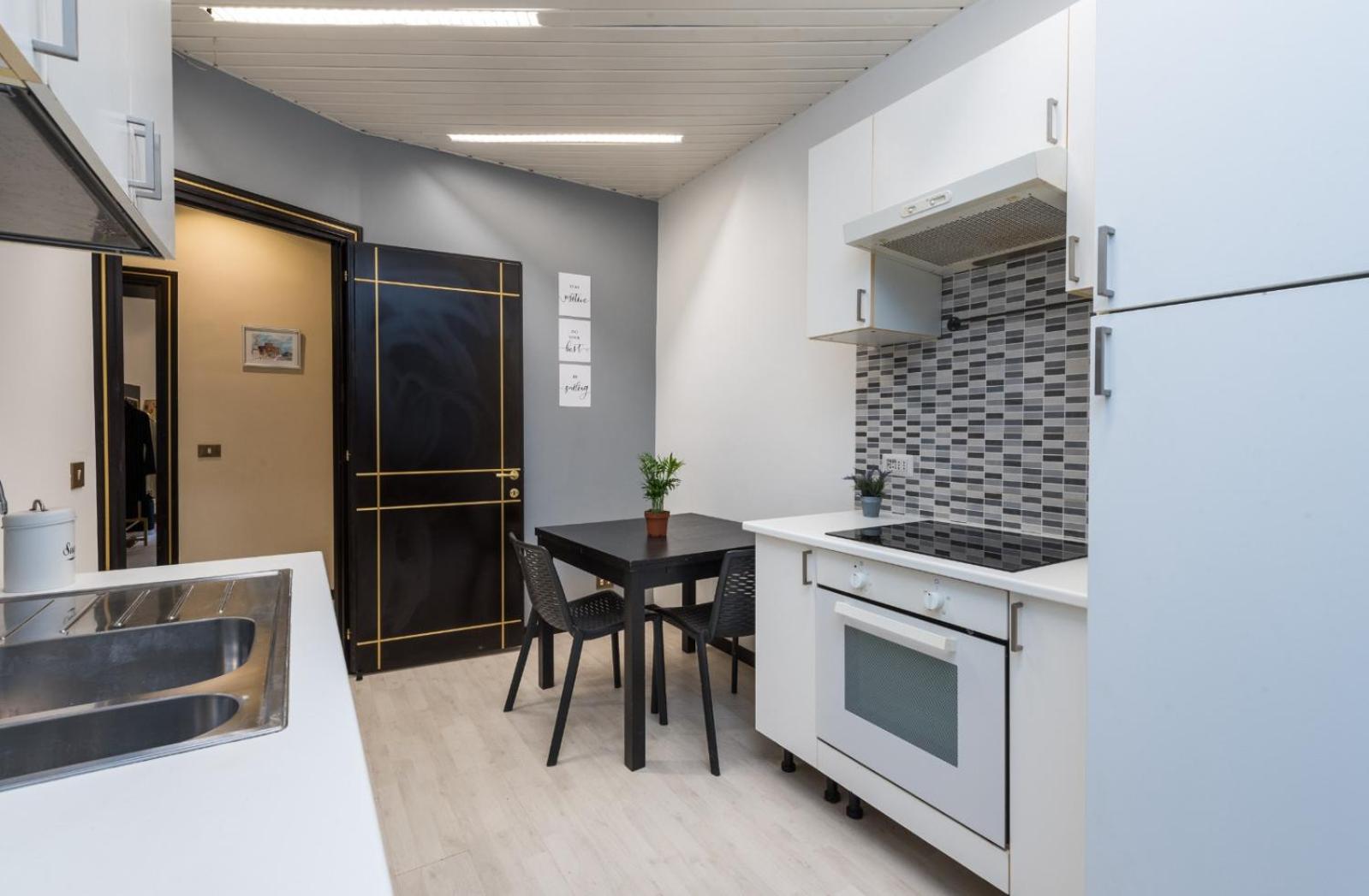 Trastevere suites Luxury Garden Retreat