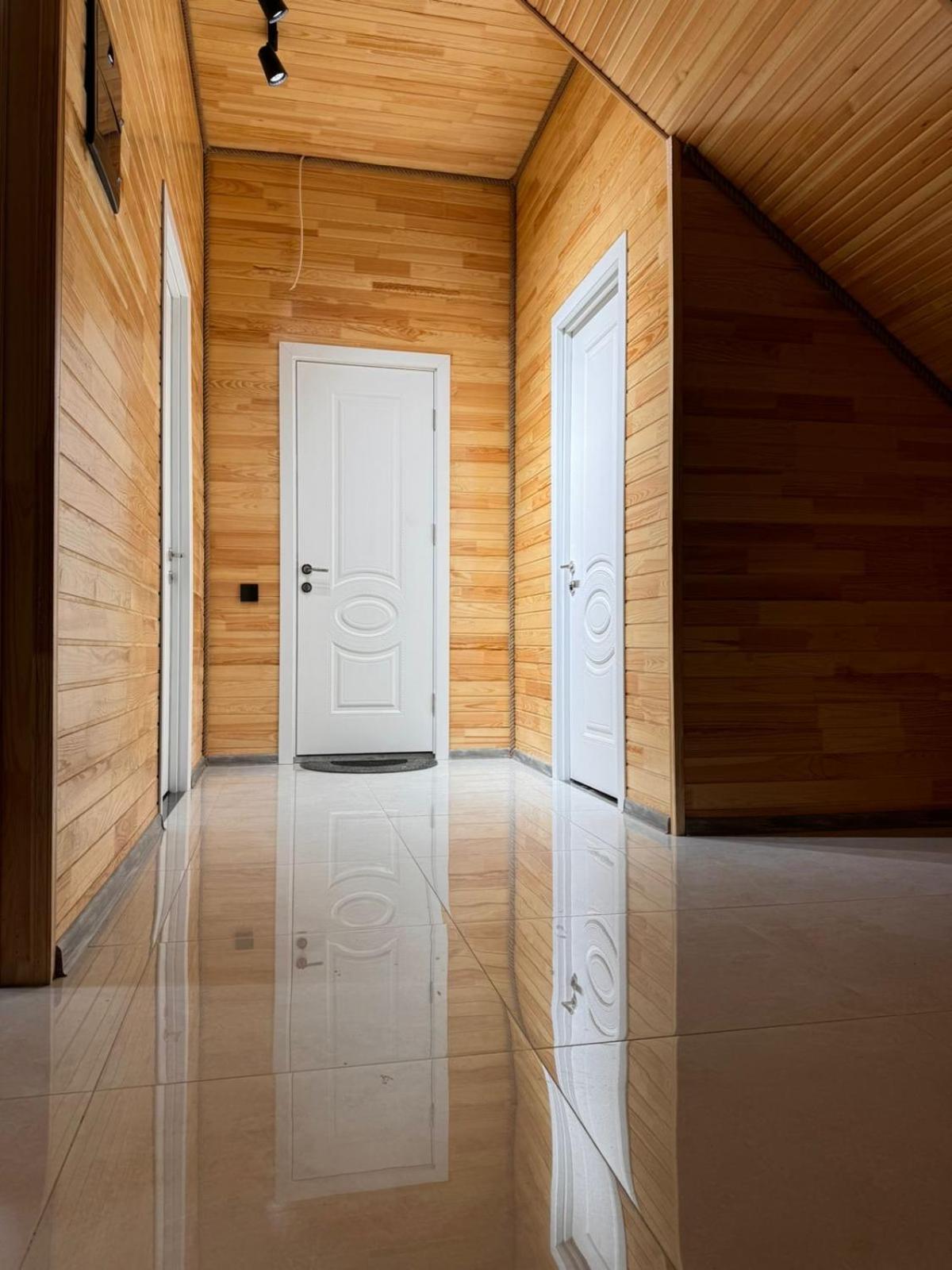 Mono House Qabala Afraim