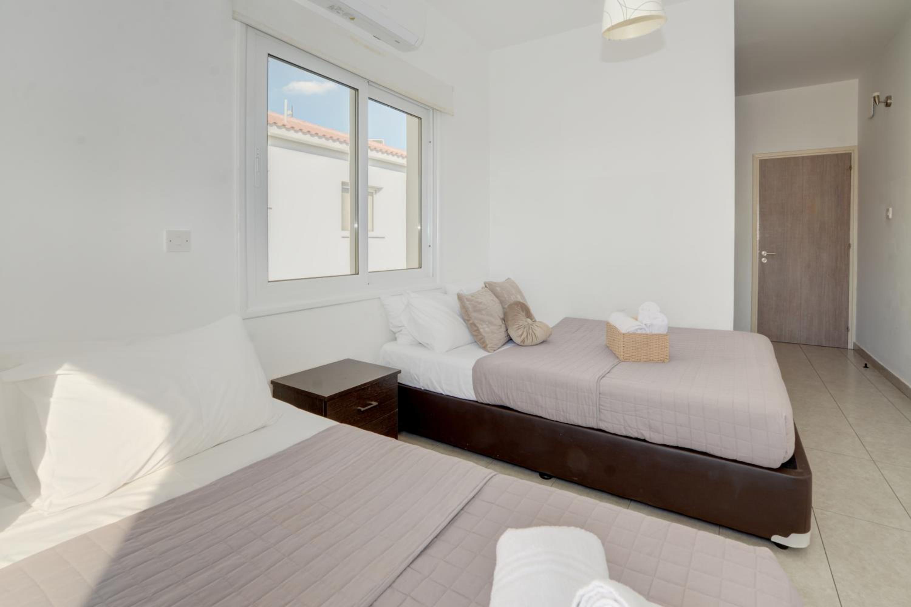Nissi Villa Christa