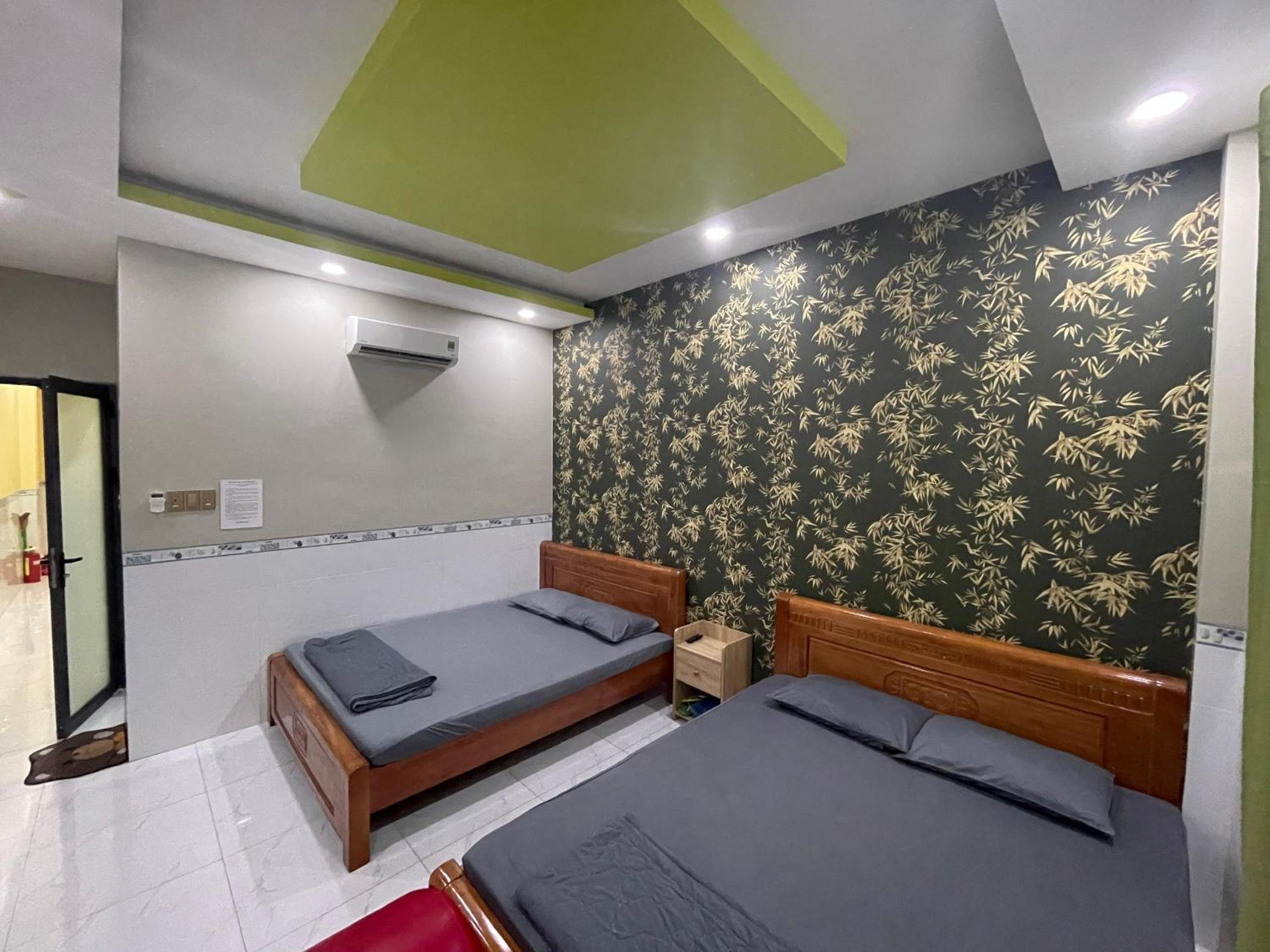 Moony hostel view 3