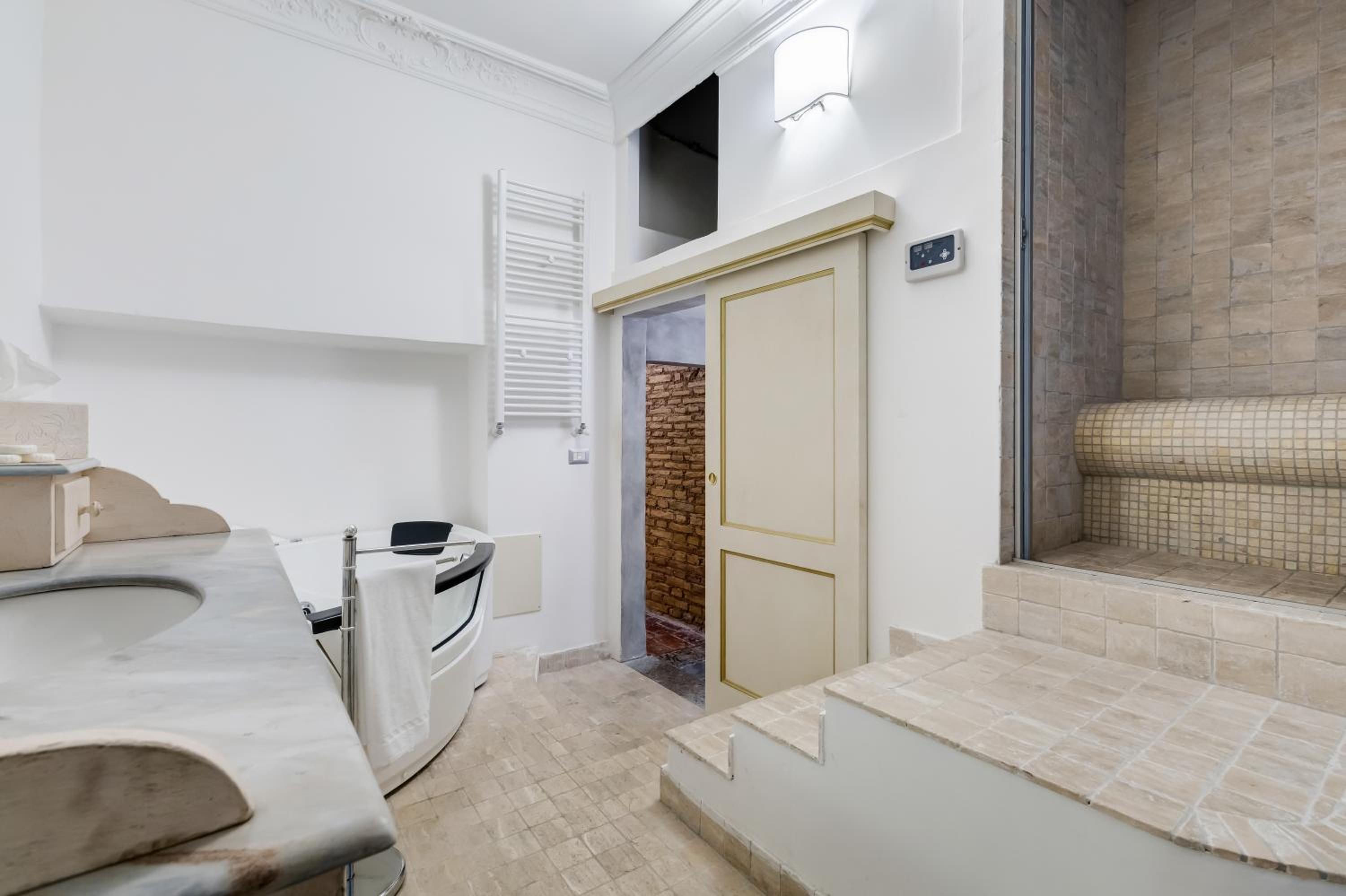 Suite Experience Spanish Steps Apartment