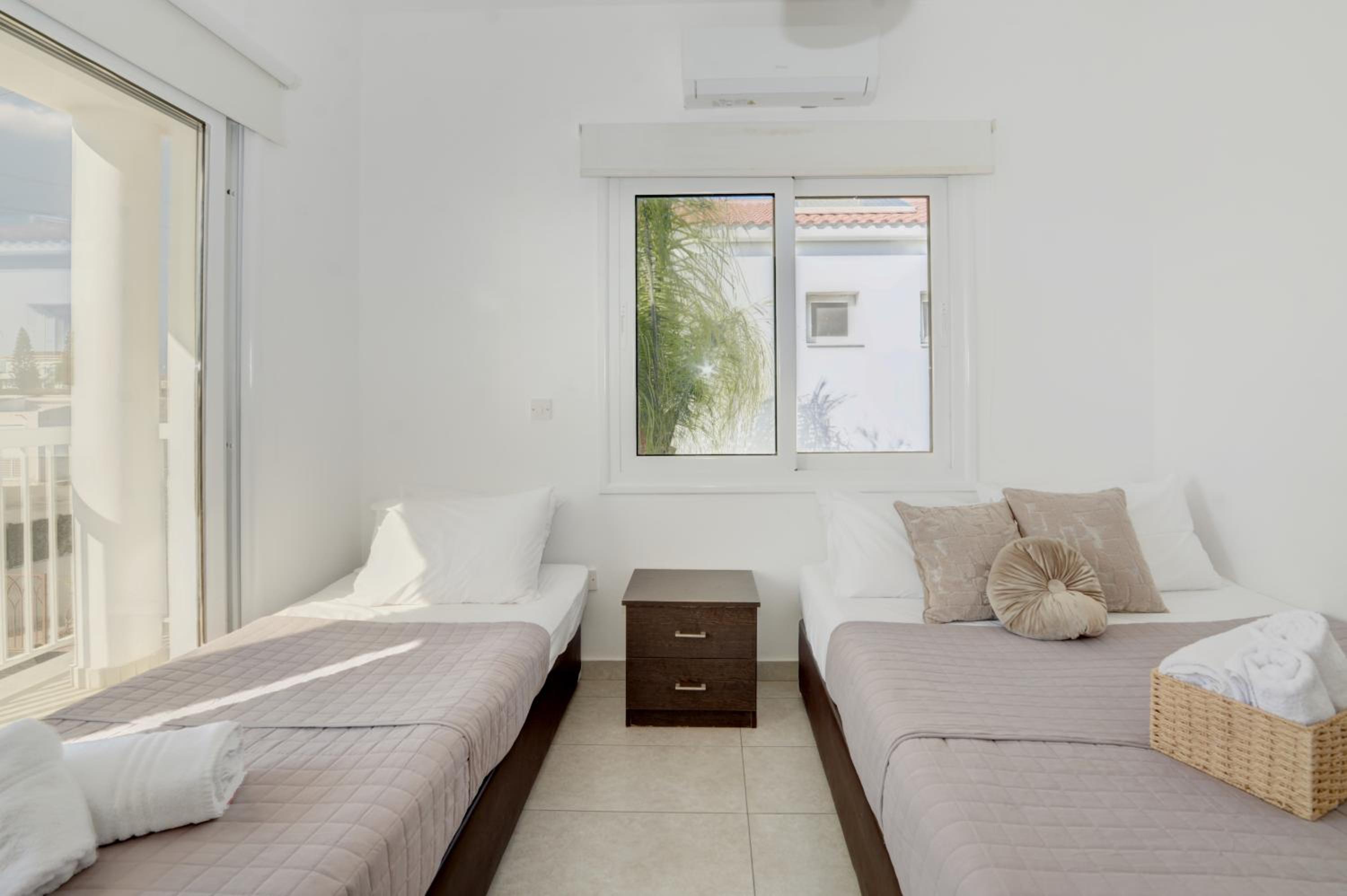 Nissi Villa Christa