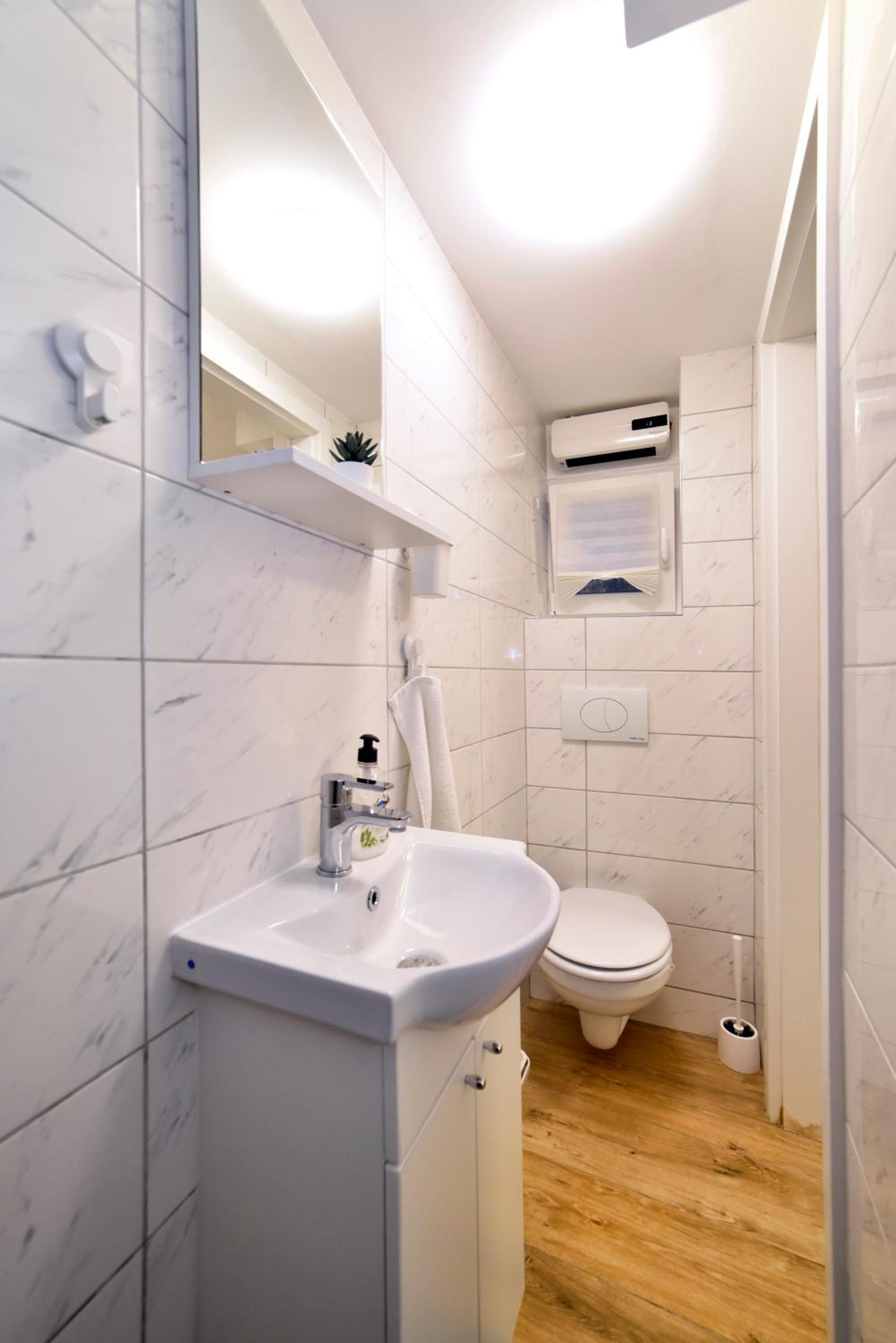 Apartment Mandalica, with parking view 2