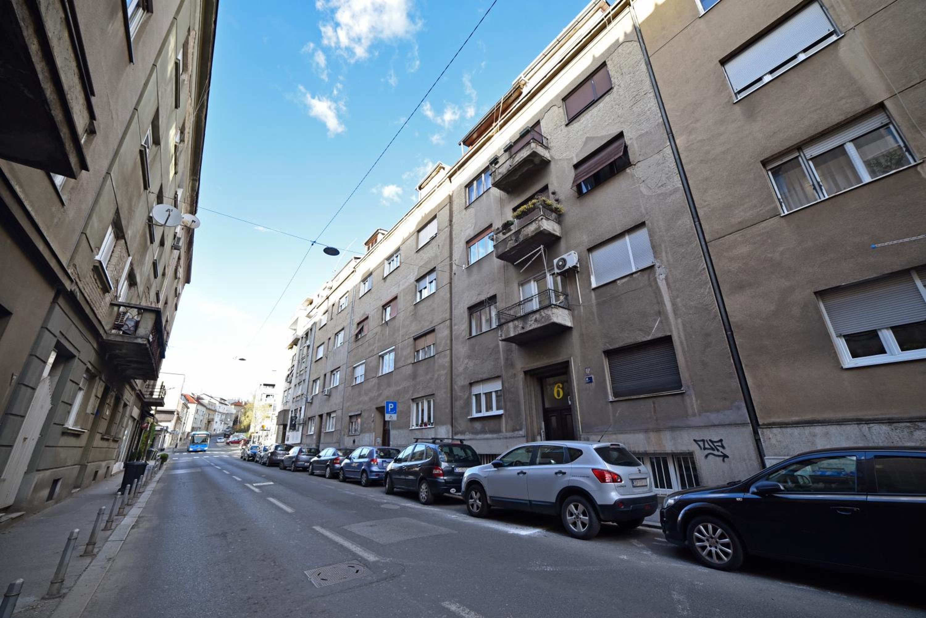 Apartment Mandalica, with parking view 4