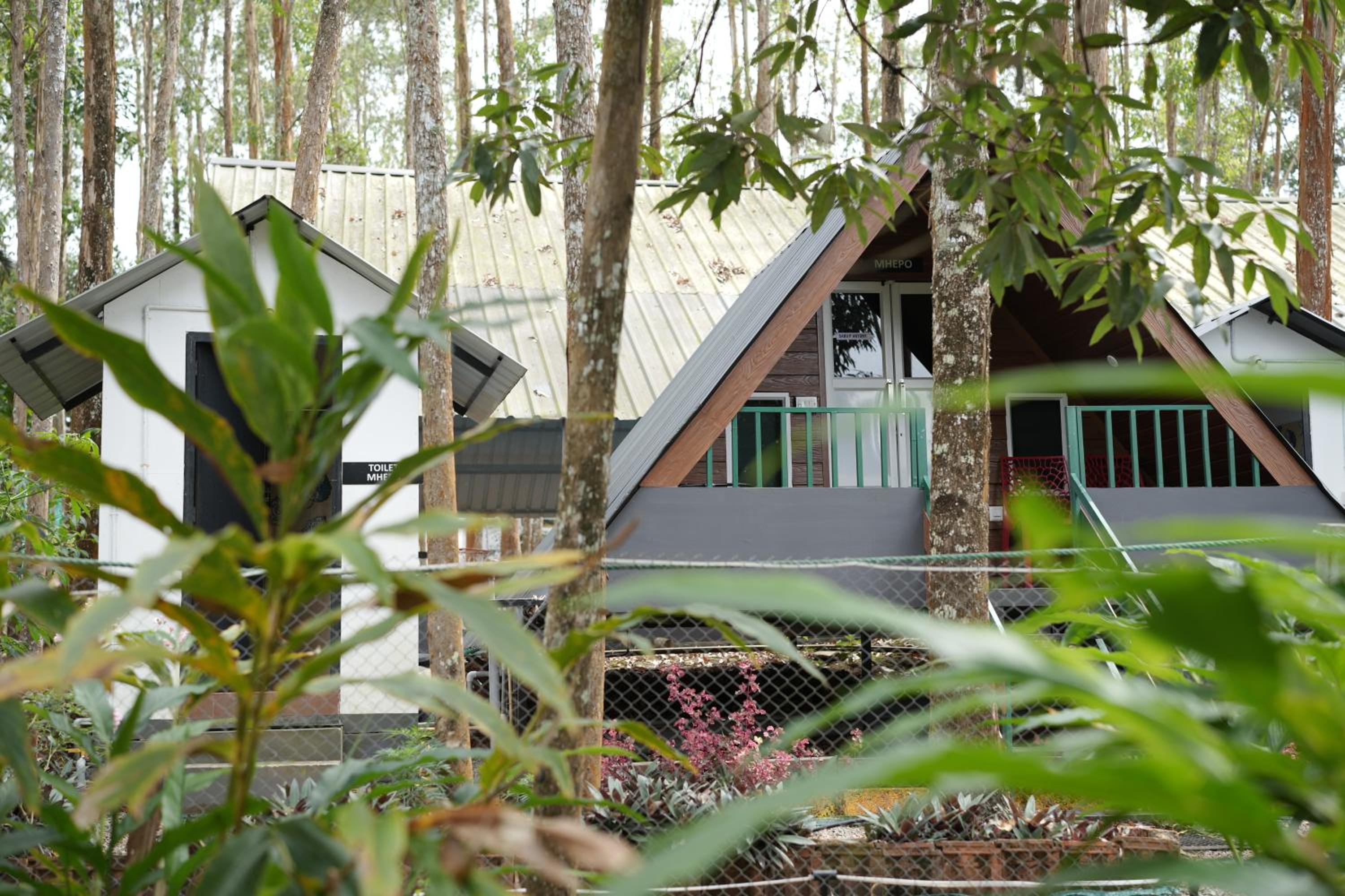 Ventos Tent Stay and Aframes view 3