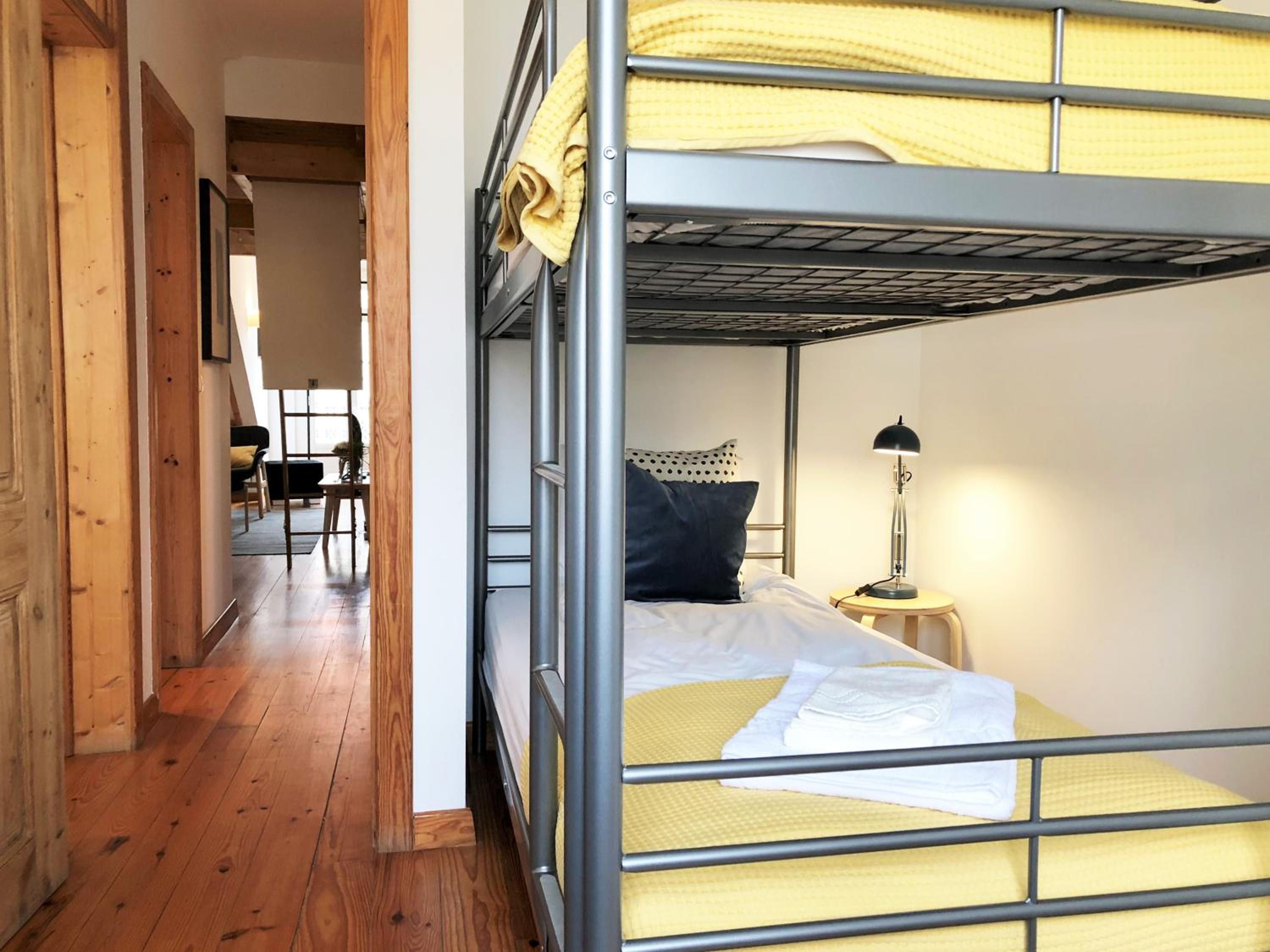 SM3 Cosy and Central with Rooftop Terrace and AC! In Príncipe Real, near Bairro Alto view 4